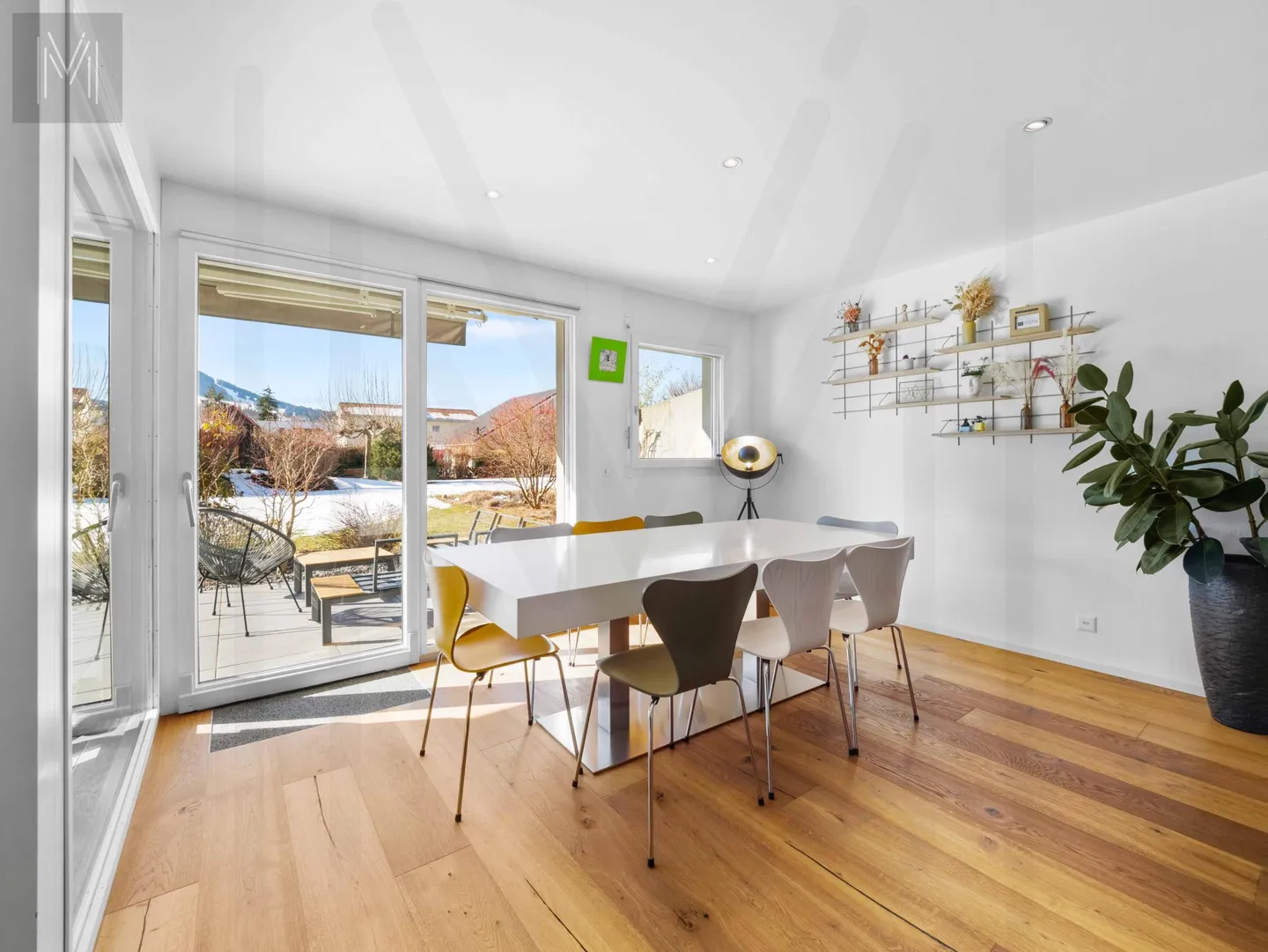 Charming Apartment with Garden - Photo 4 of 20