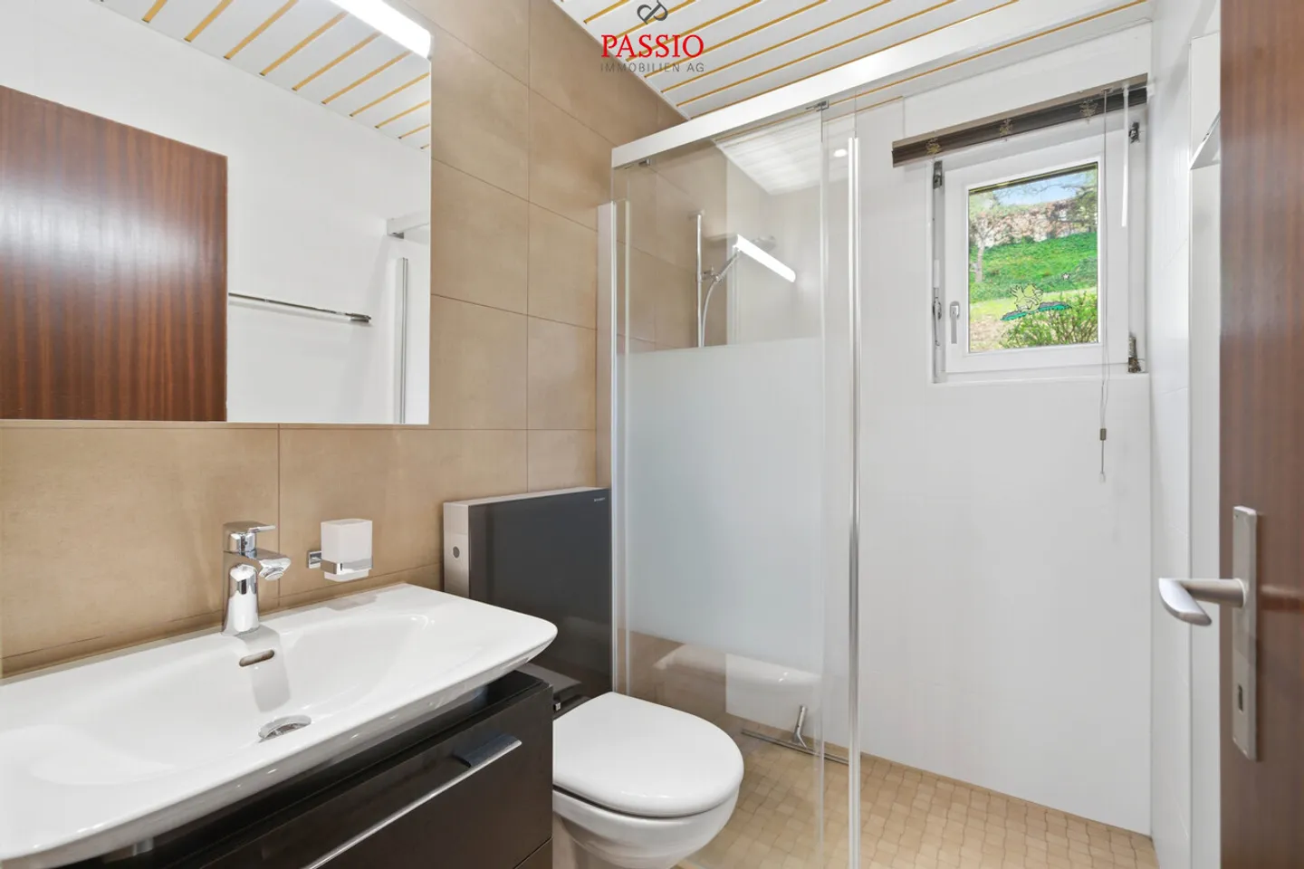 Exclusive 5.5-room ground floor apartment with stunning views - Photo 14 of 28