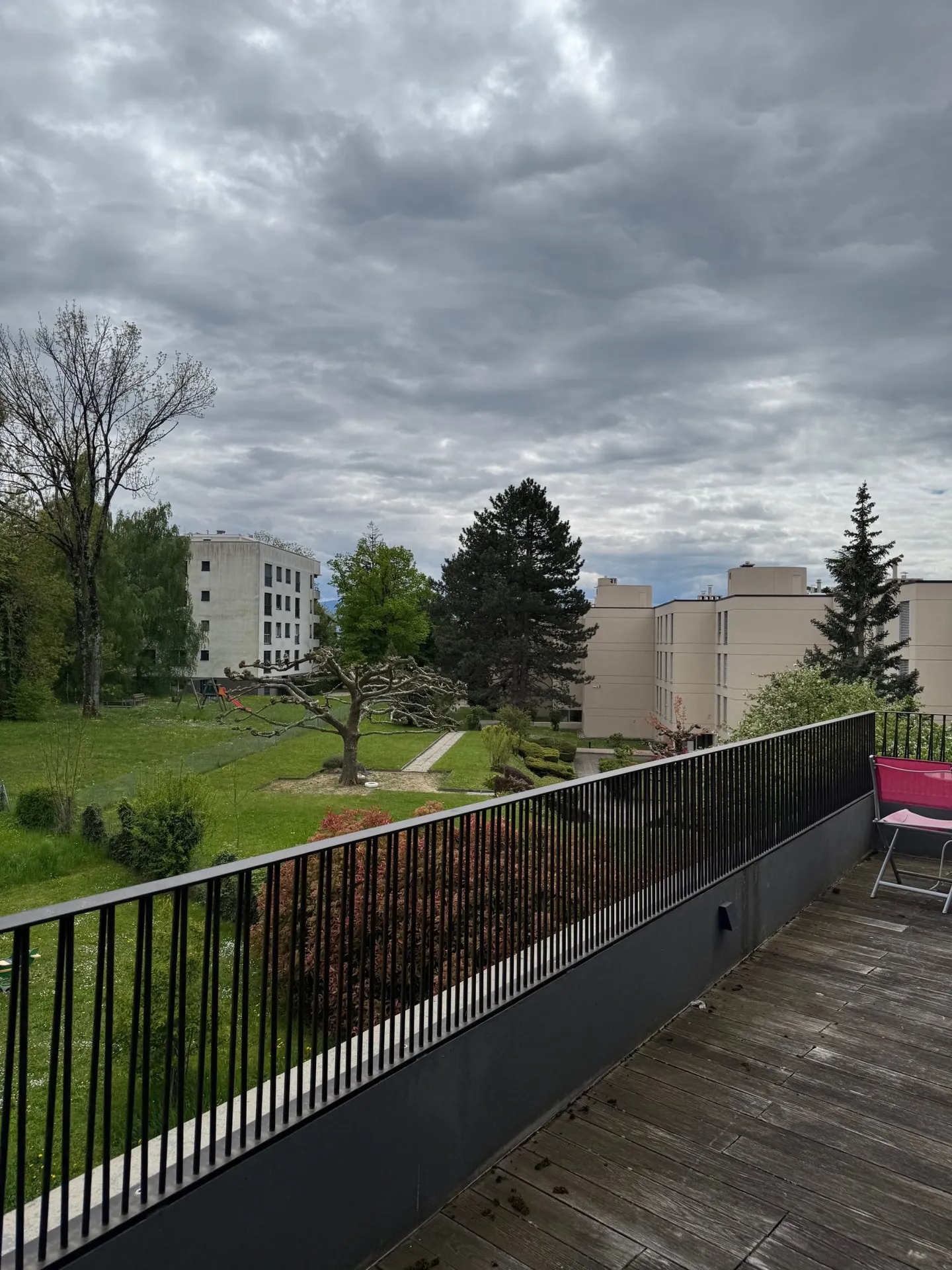 Modern Apartment with Terrace - Photo 13 of 13