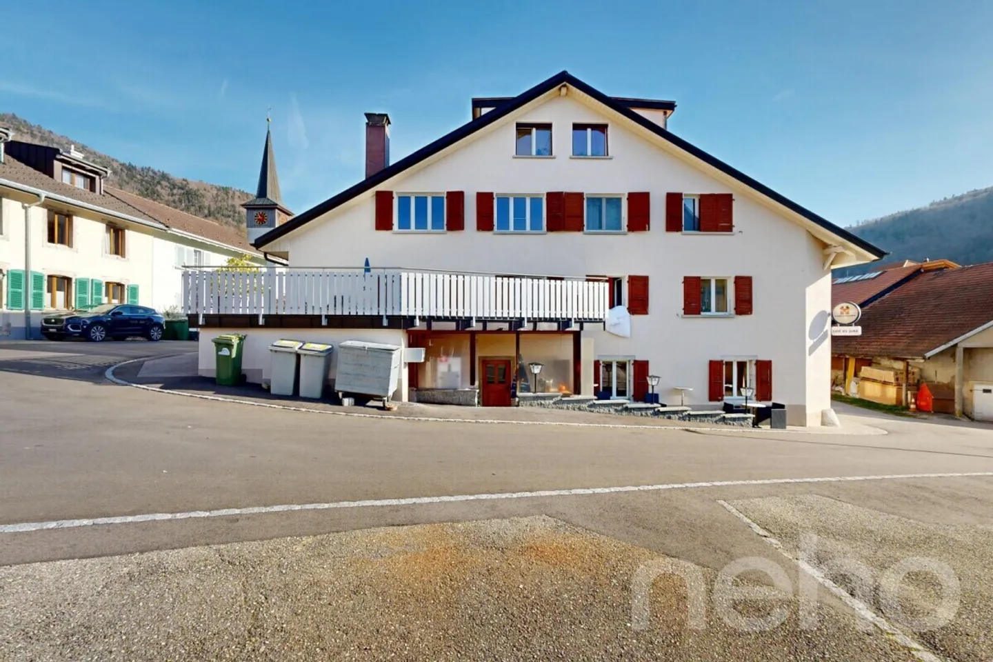 Mixed-use building in Péry - Photo 2 of 12