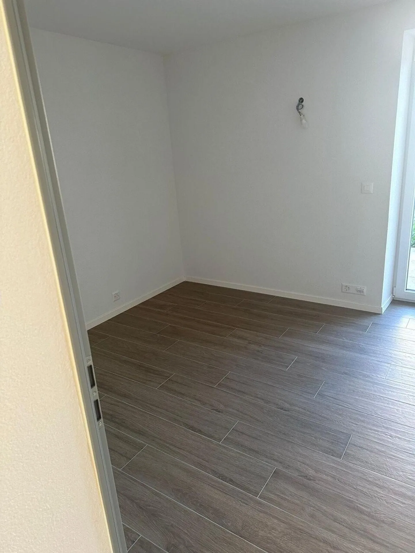 Appartement de 3 pièces au rez avec terrasse/jardin - Photo 6 sur 13