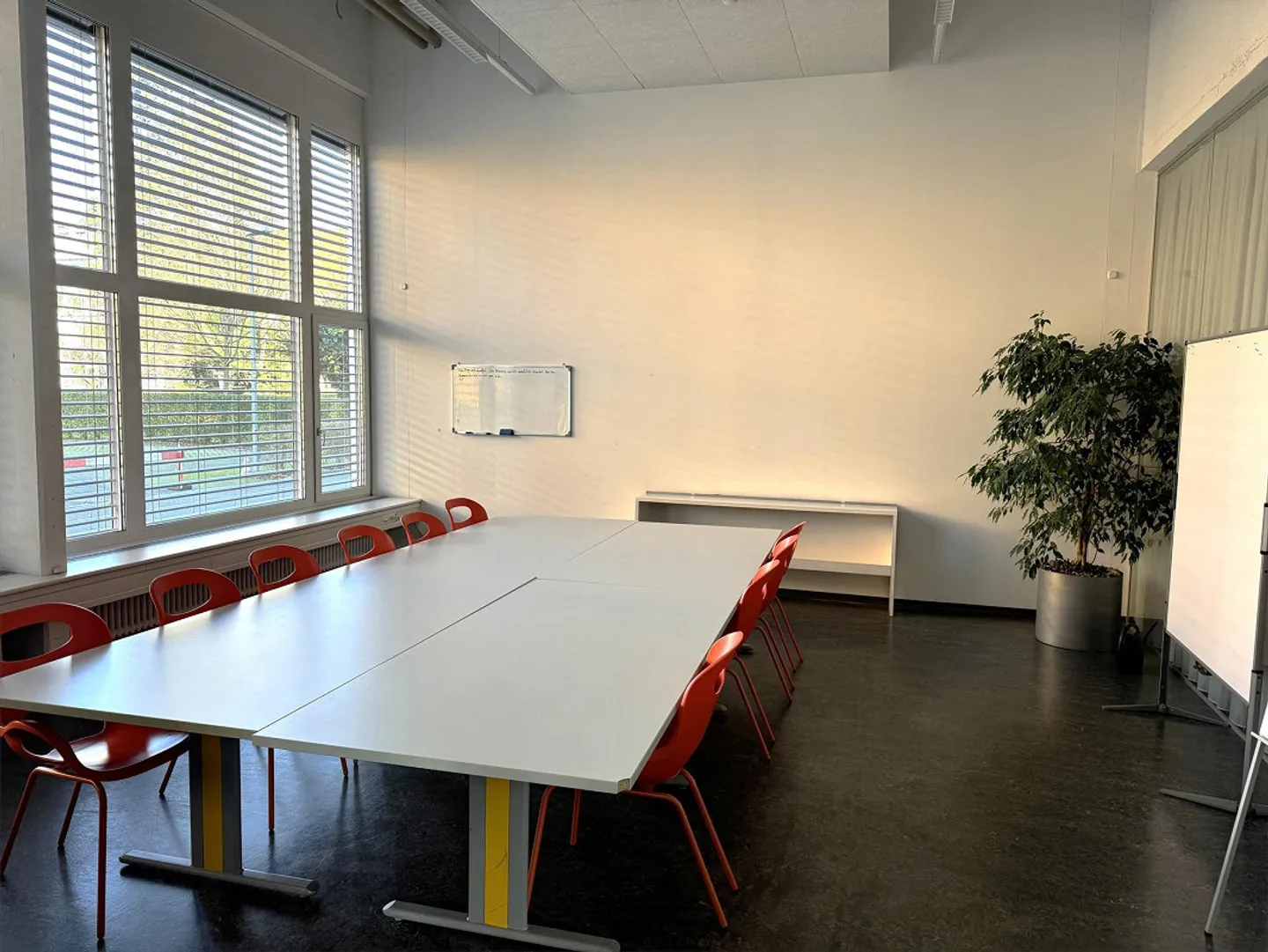 Modernes Büro im Kunzareal - Foto 4 von 9