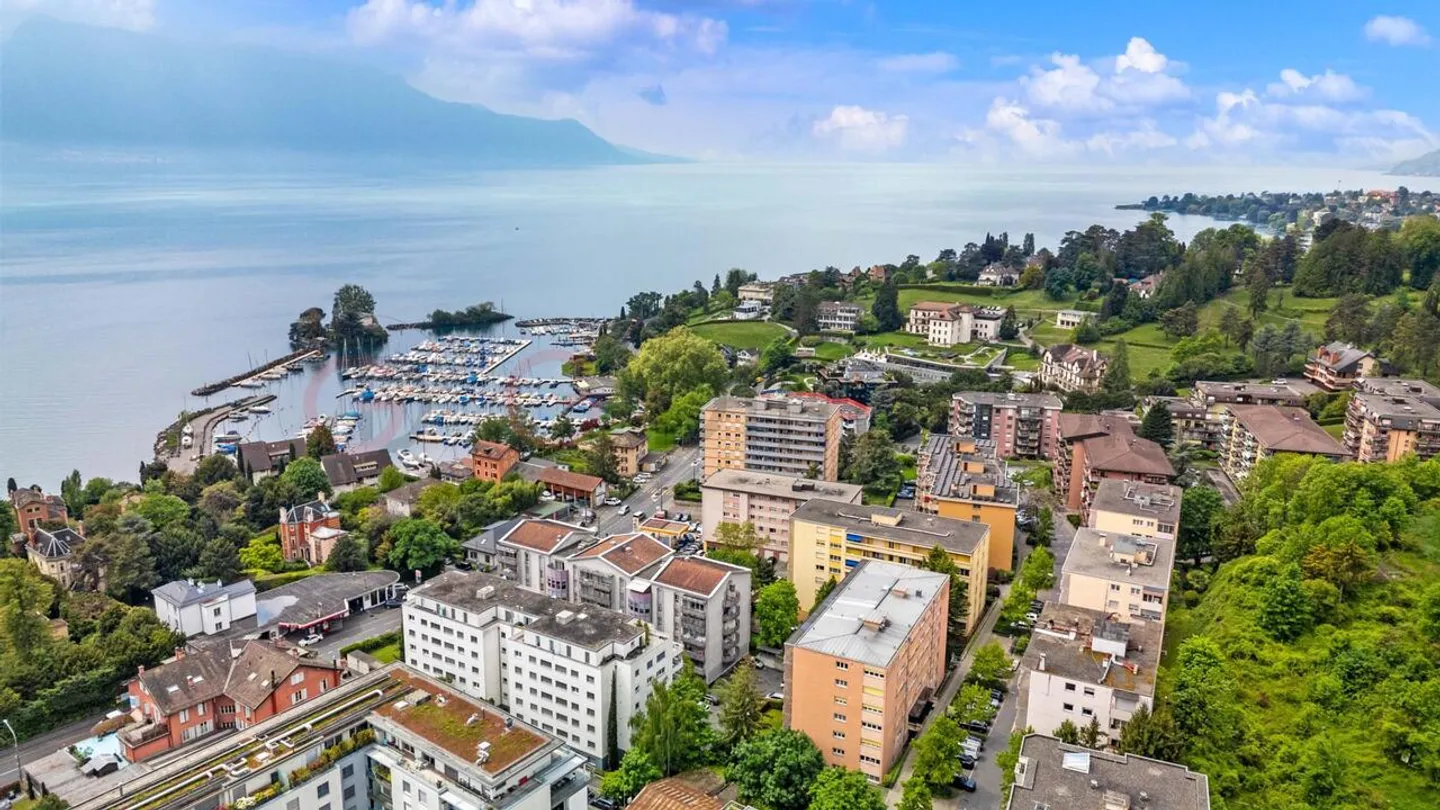Charmantes 3.5 Zimmer-Wohnung mit Balkon und Seeblick - Foto 9 di 9