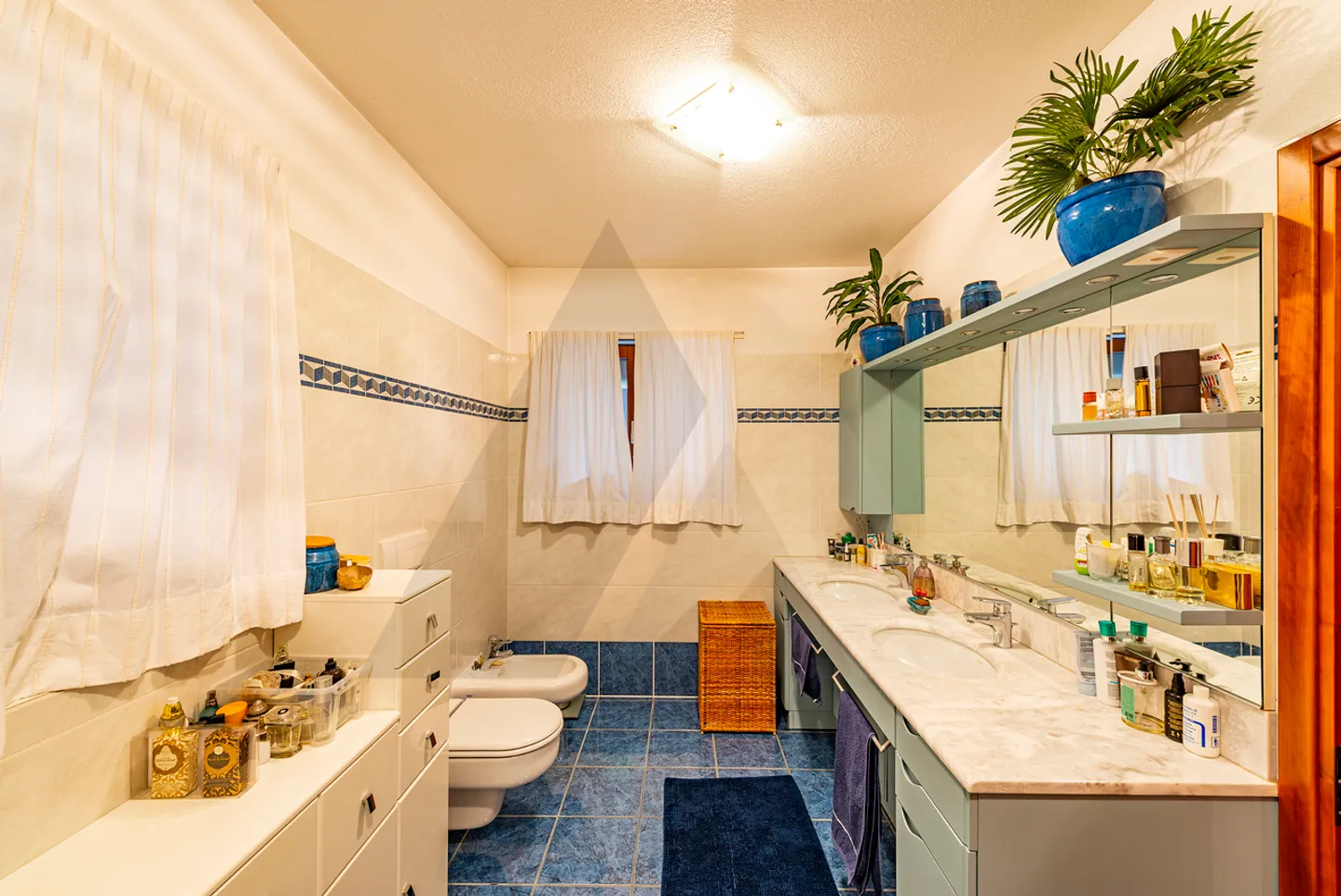 SPAZIOSA VILLA UNIFAMILIARE CON PISCINA - Foto 13 di 15