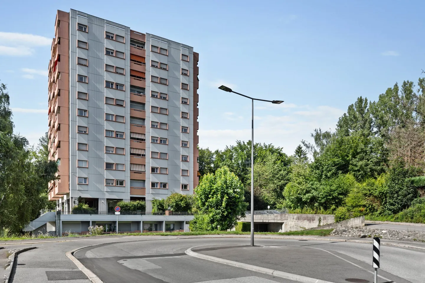 Covered parking space for rent in Lausanne - Photo 1 of 2