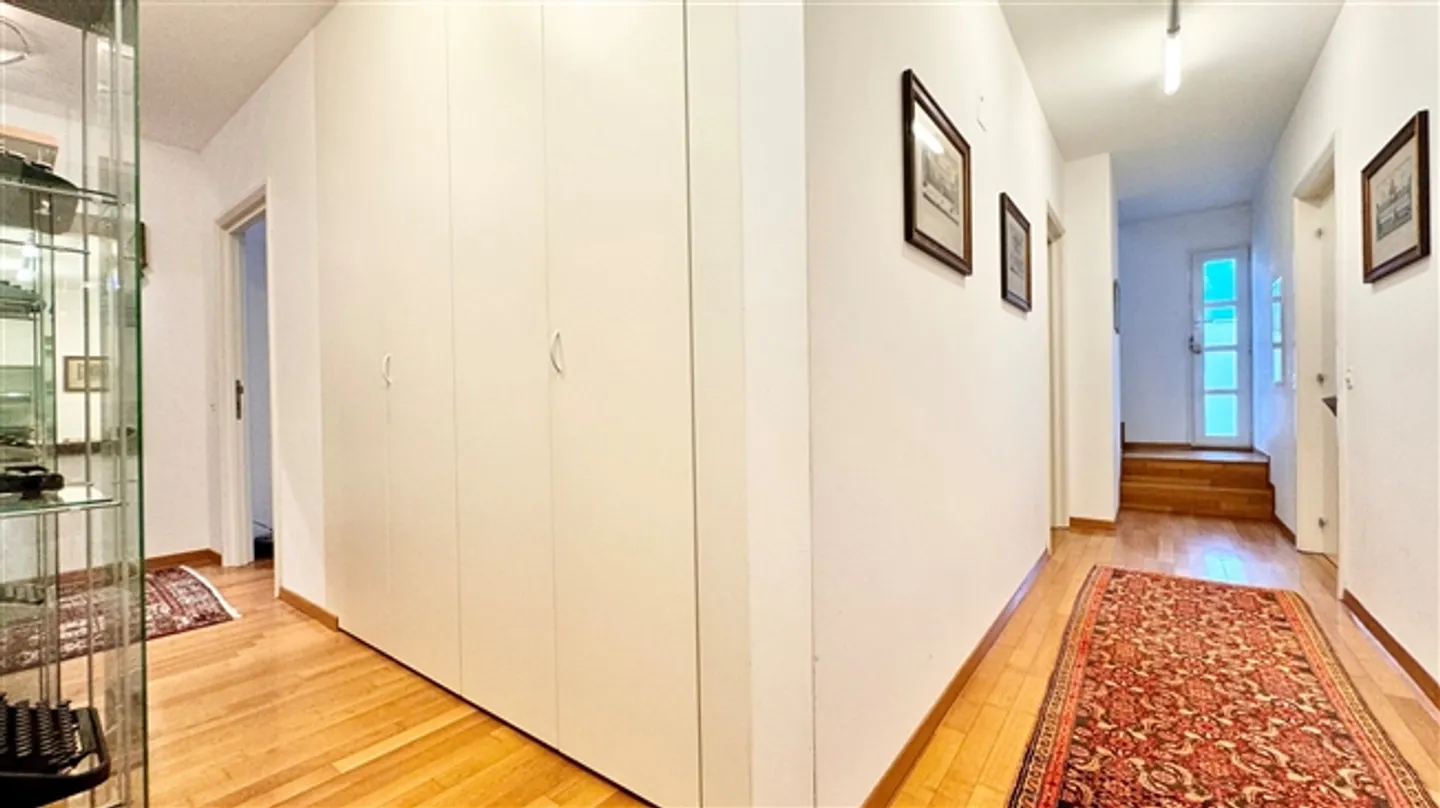 Duplex Penthouse Charmant avec Double Vue et Terrasse sur le Toit - Photo 12 sur 20