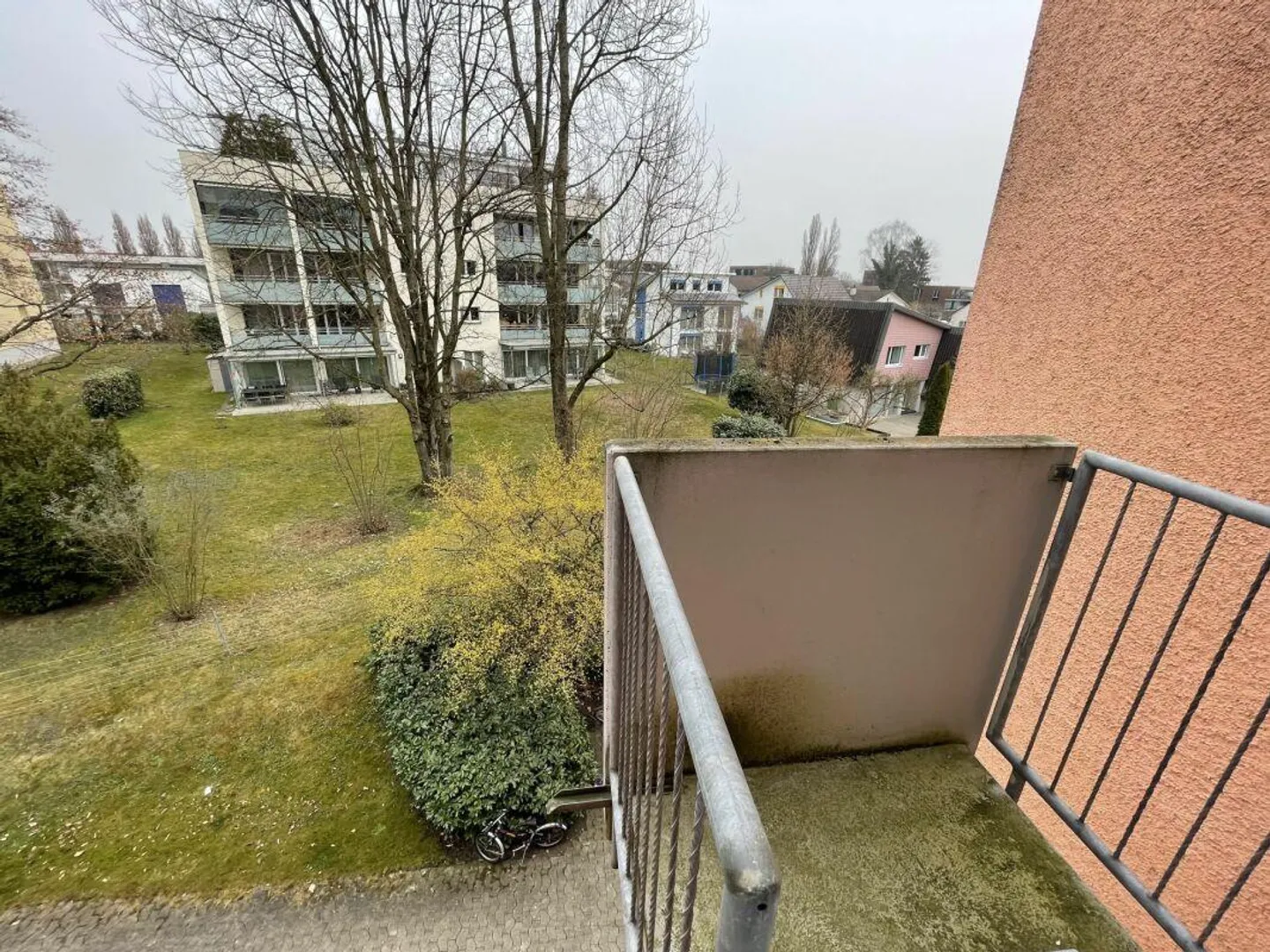 Appartamento familiare luminoso in posizione centrale ad Amriswil con ascensore e parco giochi - Foto 12 di 13