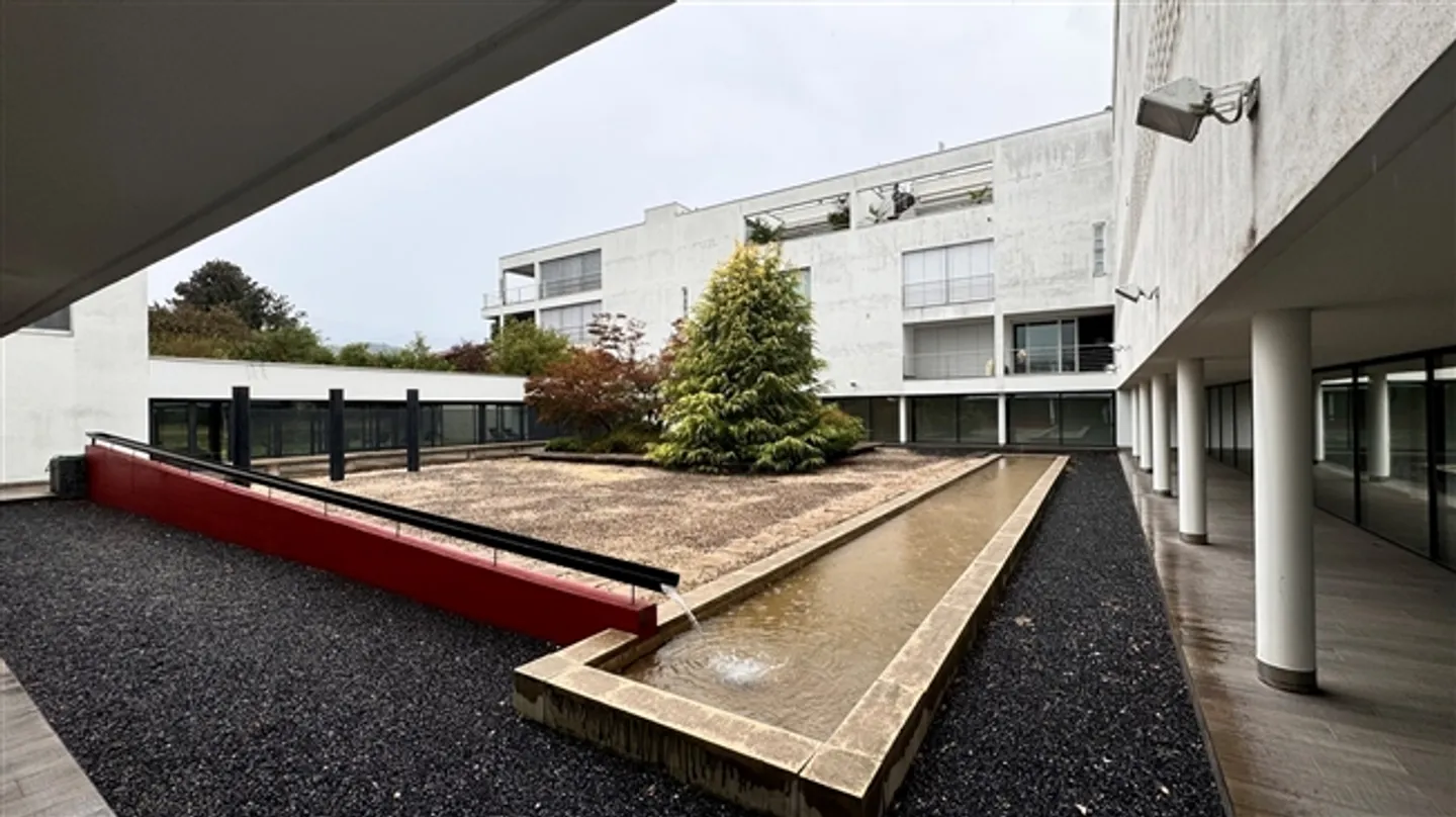 Duplex Penthouse Charmant avec Double Vue et Terrasse sur le Toit - Photo 3 sur 20