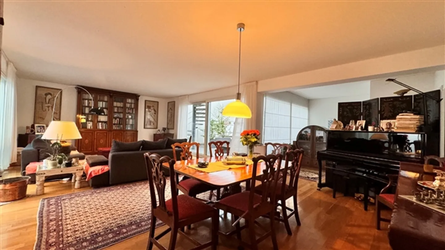 Duplex Penthouse Charmant avec Double Vue et Terrasse sur le Toit - Photo 7 sur 20