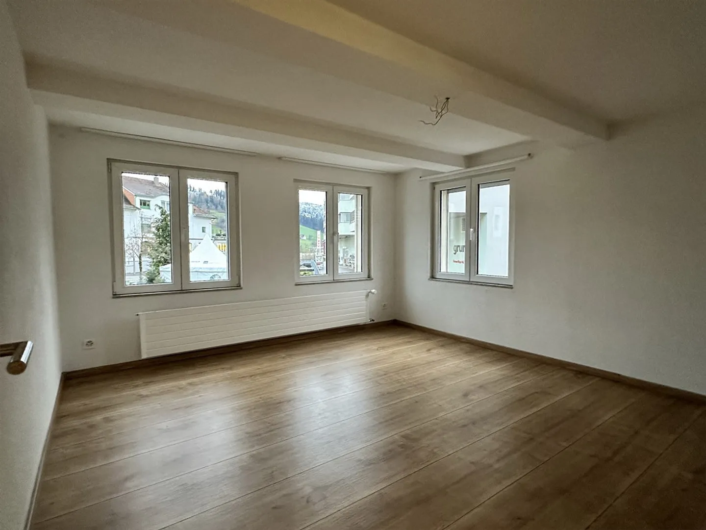 Beautiful 3.5 room apartment with balcony 1st floor - Photo 7 of 13