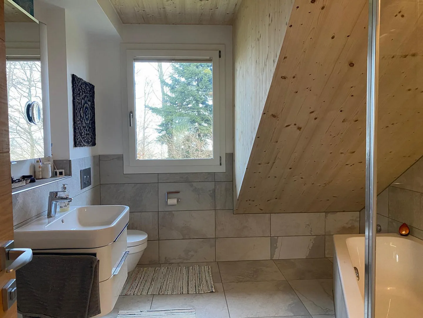 Moderner Loft mit atemberaubender Aussicht - Foto 8 von 10