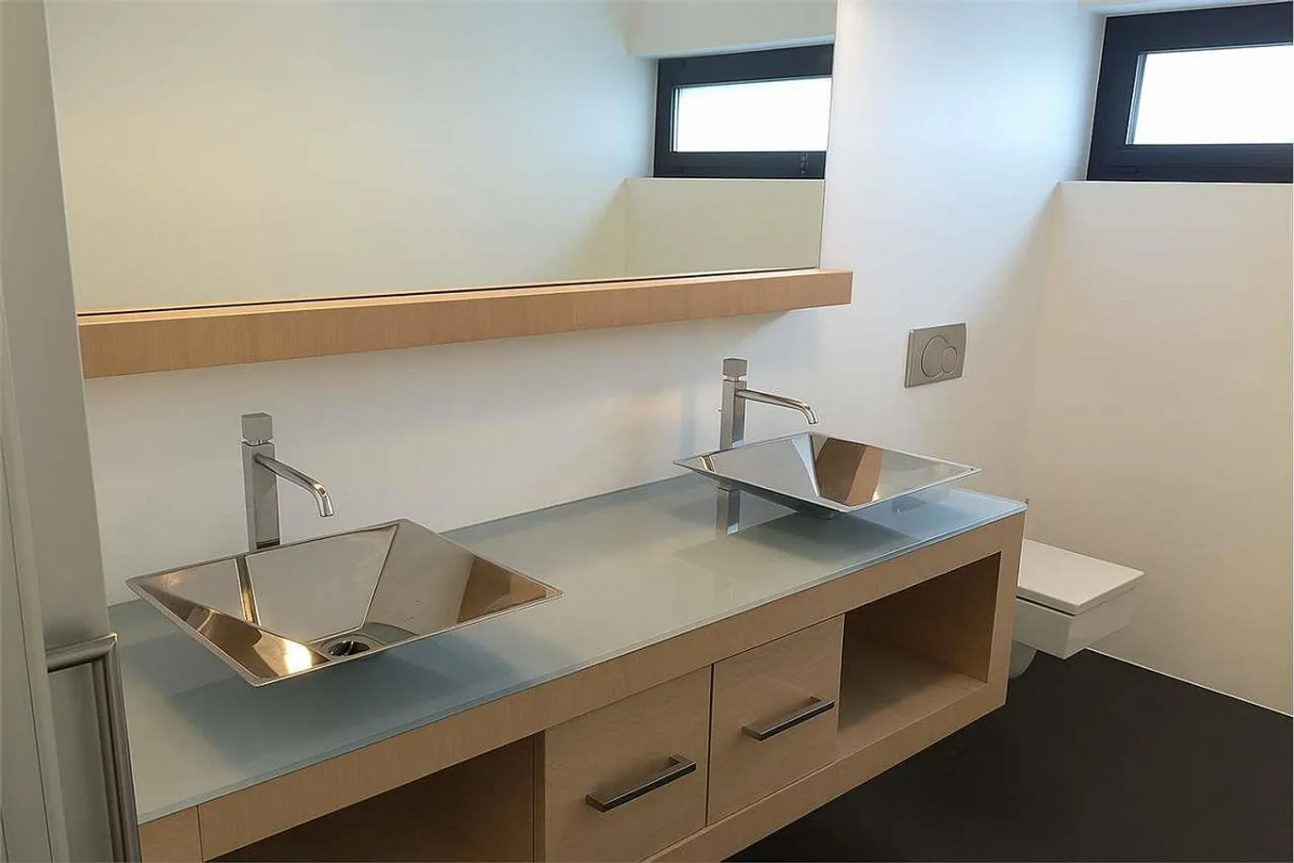 Modern Villa in San Pietro di Stabio - Photo 9 of 12