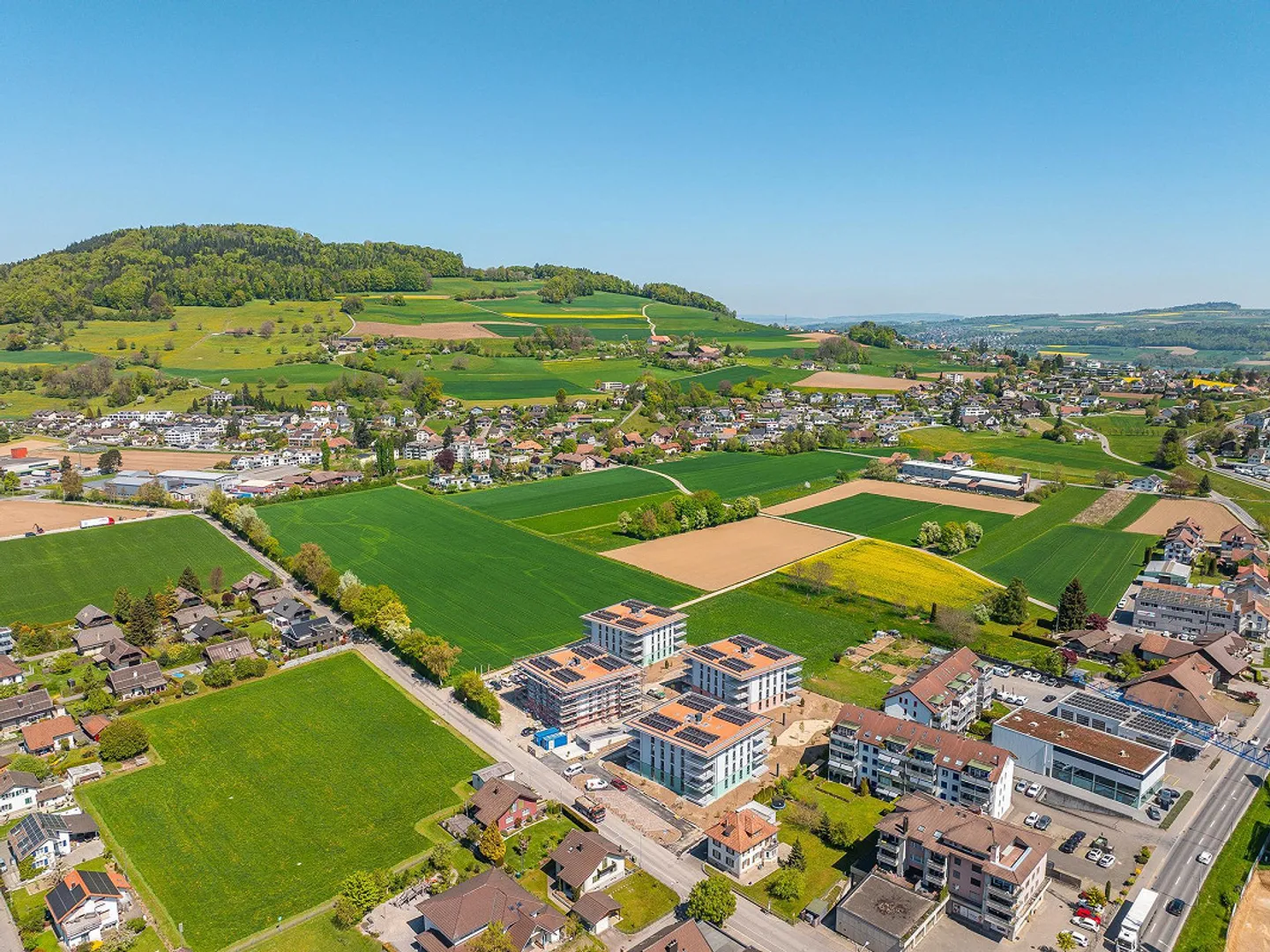 First occupancy in beautiful Reinach AG! - Photo 11 of 12