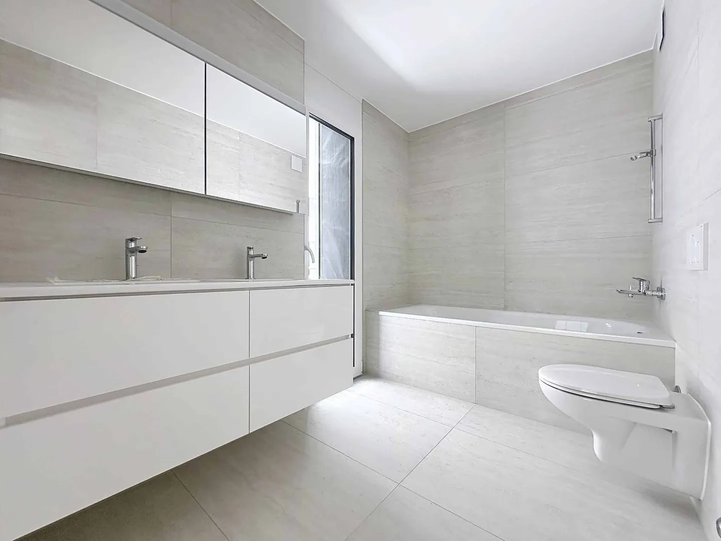 Luxuriöse Wohnung mit Traumhaftem Blick - Foto 7 von 13