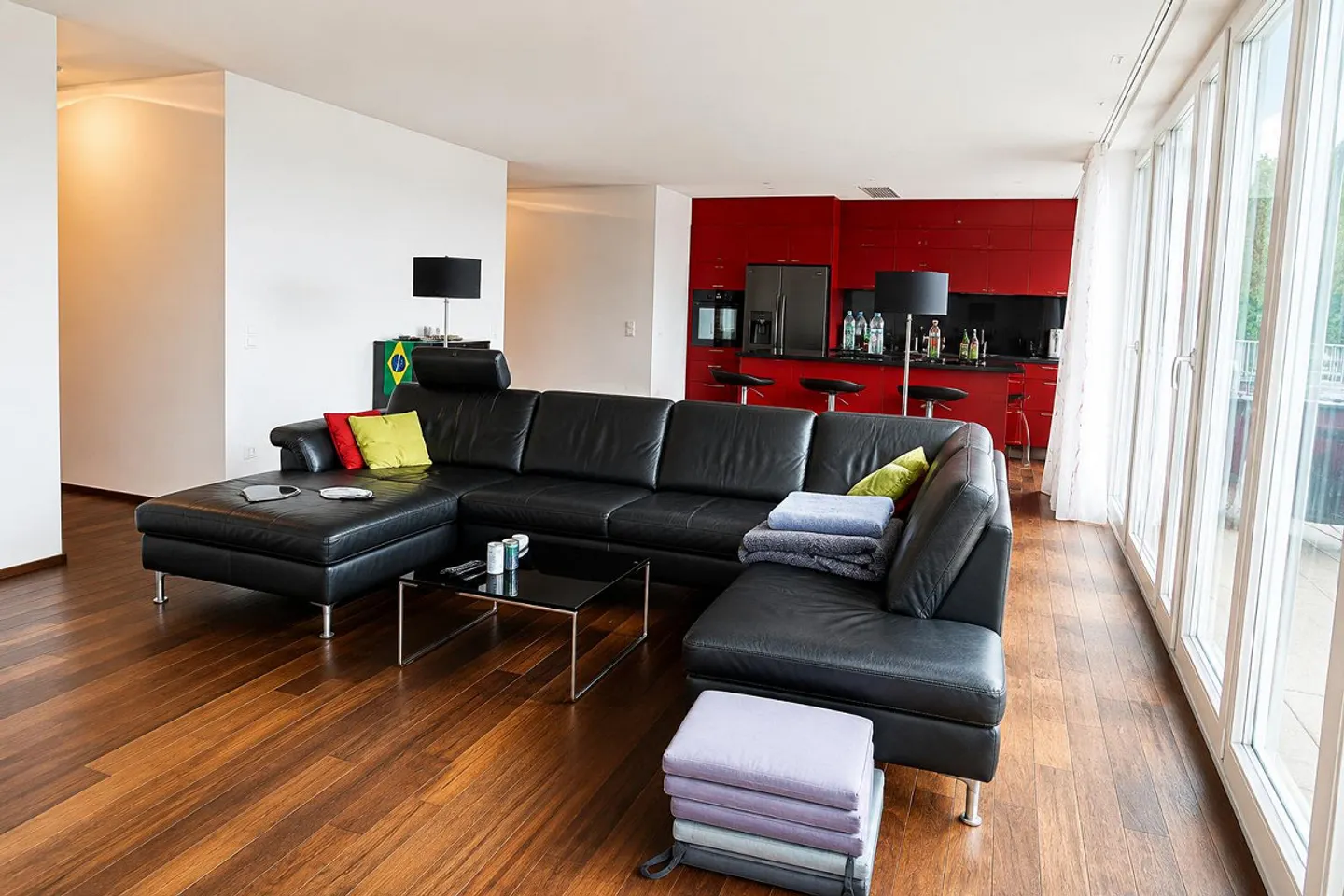 Exklusive Attika-Wohnung mit 66 m² Wohn-/Essbereich Glattbrugg - Foto 7 von 14