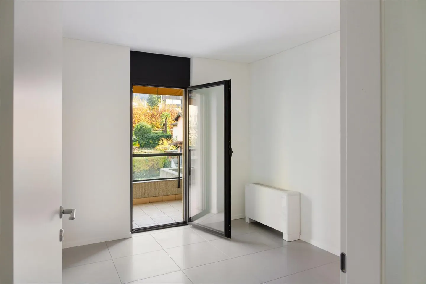 Customizable open space in the dynamic North Gate of Lugano - Photo 3 of 6