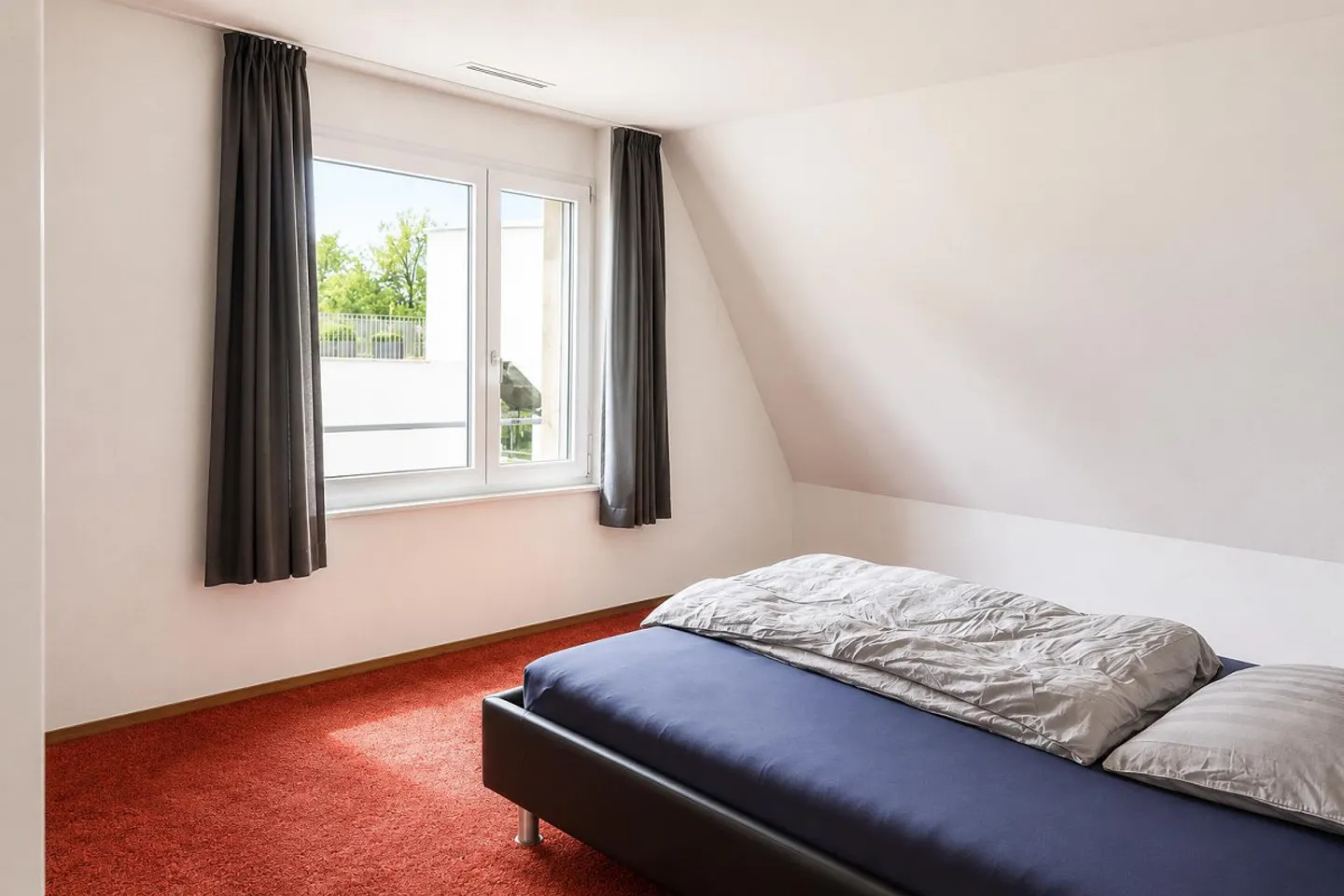 Exklusive Attika-Wohnung mit 66 m² Wohn-/Essbereich Glattbrugg - Foto 12 von 14