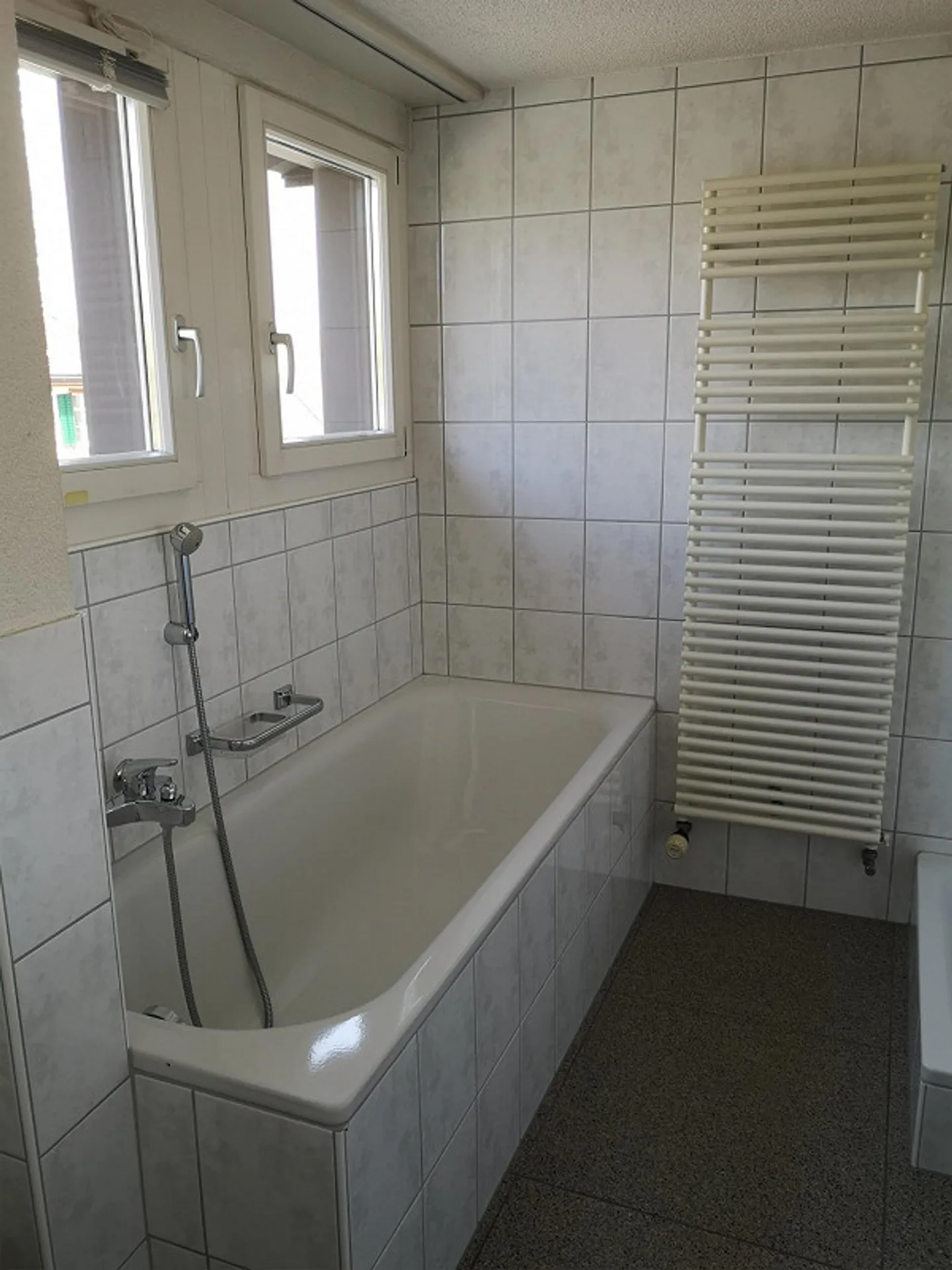 Bella appartamento di 2 stanze con balcone - Foto 3 di 10