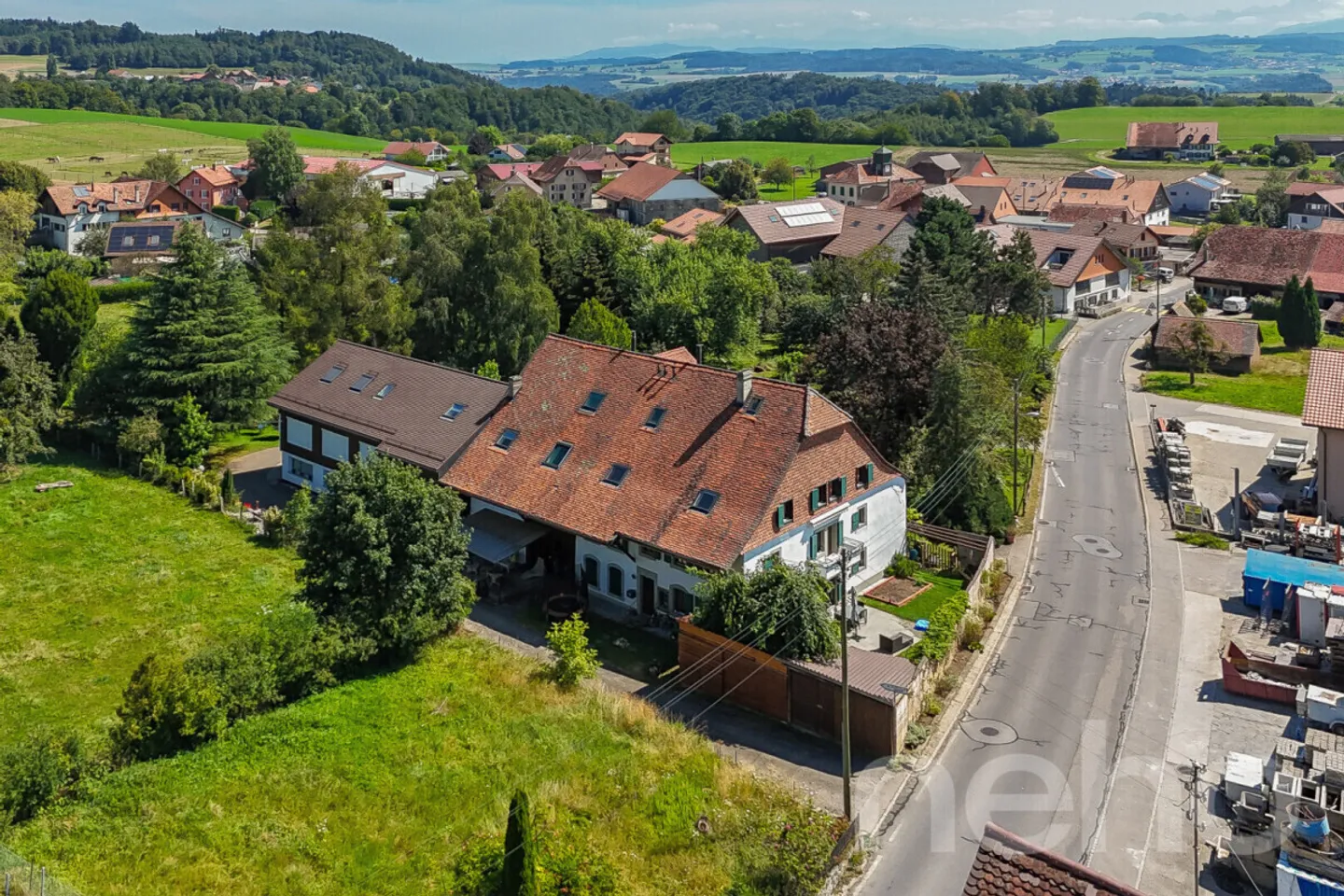 Charmantes Duplex mit großem Entwicklungspotenzial in Sottens - Foto 9 von 13