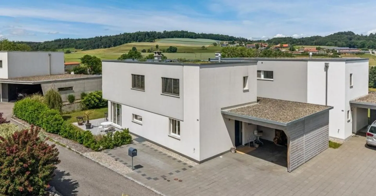 Elegance, comfort and quality of life in the heart of Formangueires - Photo 2 of 12