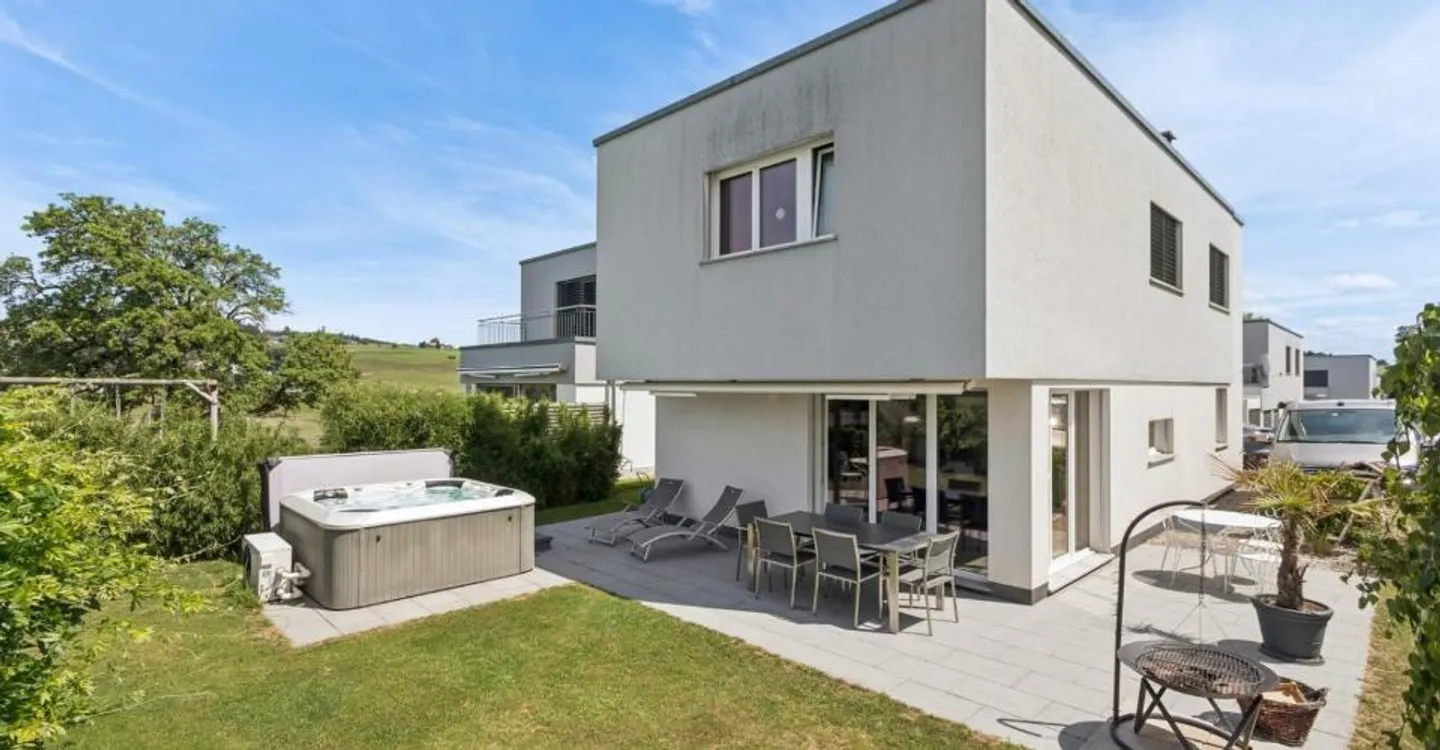 Elegance, comfort and quality of life in the heart of Formangueires - Photo 10 of 12