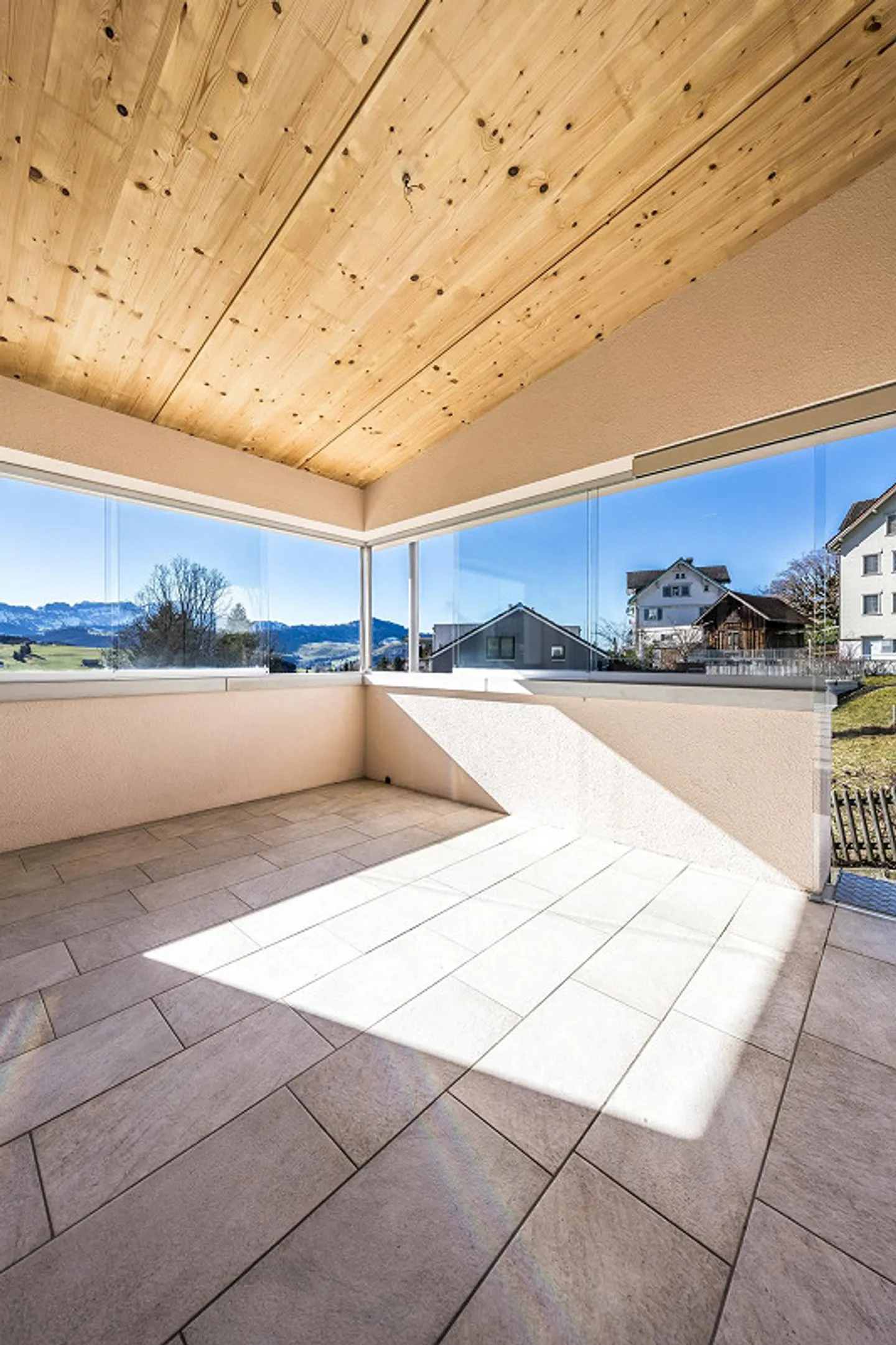 Maison Double Familiale avec Vue Fantastique - Photo 2 sur 23