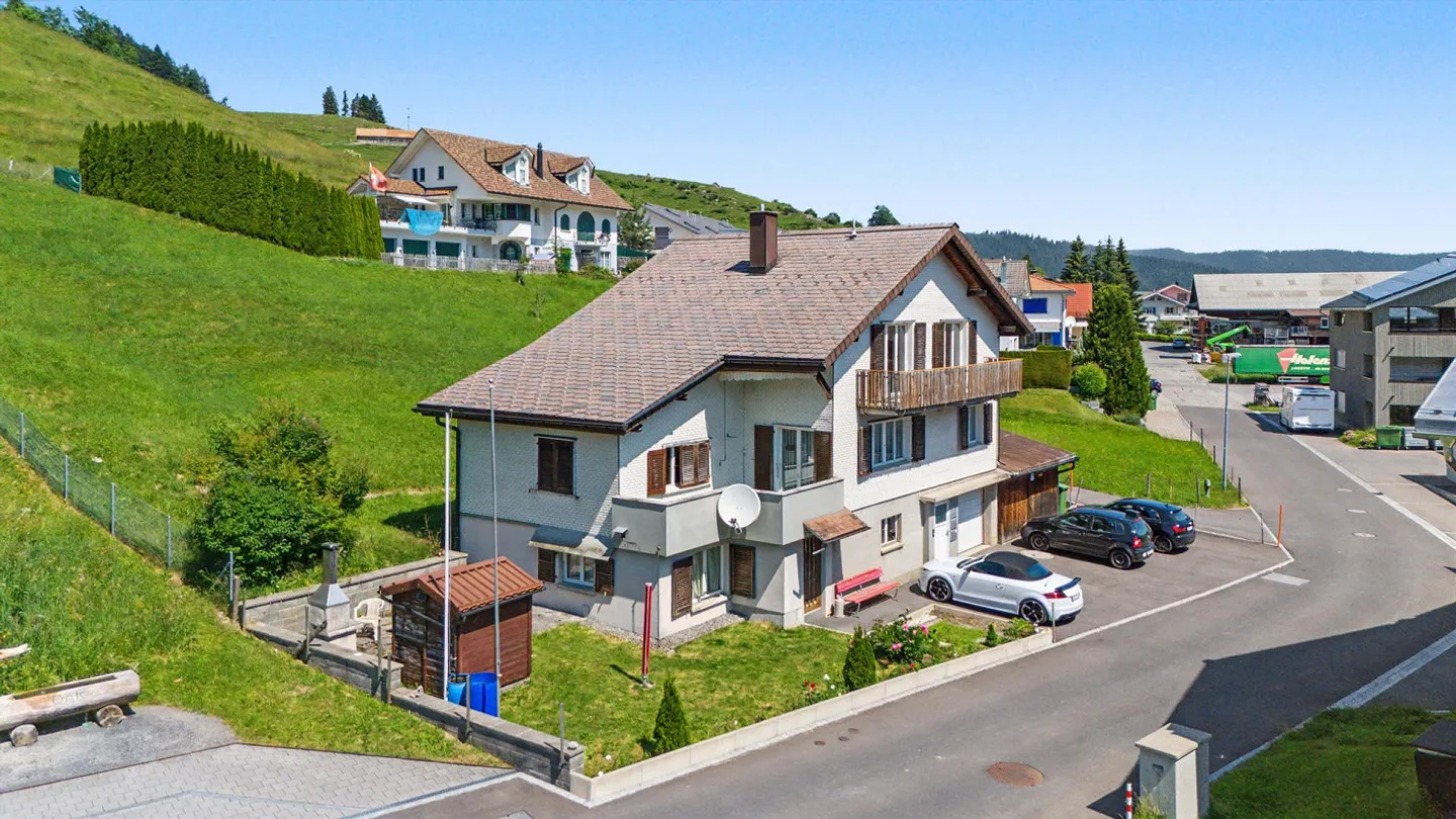 Building land in idyllic location - Photo 1 of 11