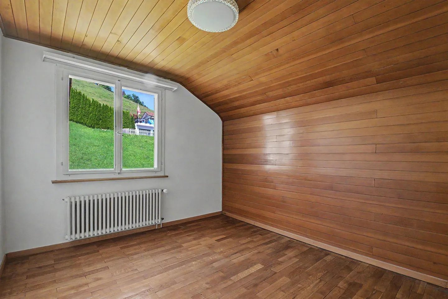 Building land in idyllic location - Photo 9 of 11