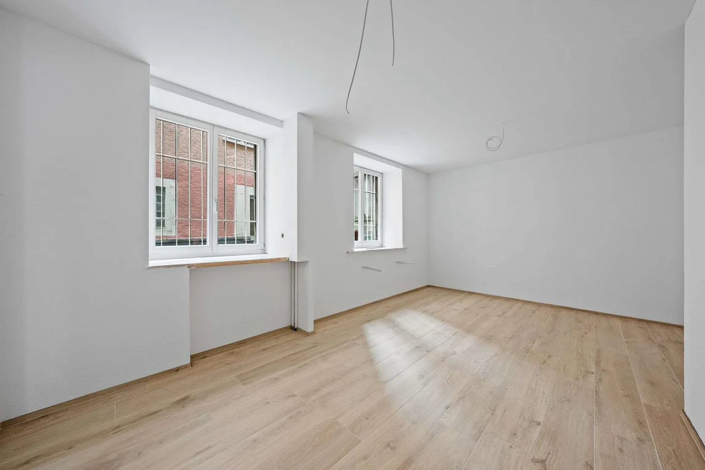 Attractive Commercial Unit 170 m², freshly renovated - Photo 9 of 12