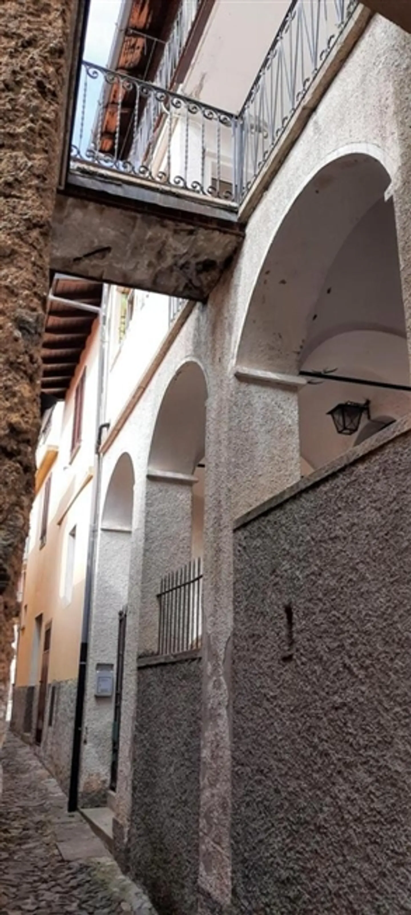 «Casa di 2 appartamenti a Maccagno - Garabiolo ( Italia )» - Foto 1 di 16