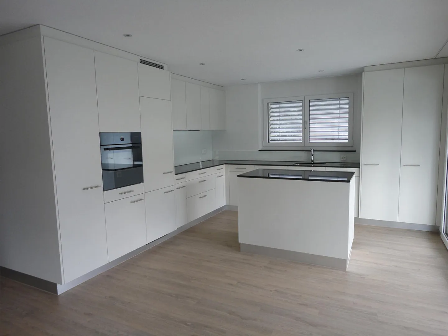 À louer appartement 4.5 pièces dans une maison de 3 familles - Photo 1 sur 7