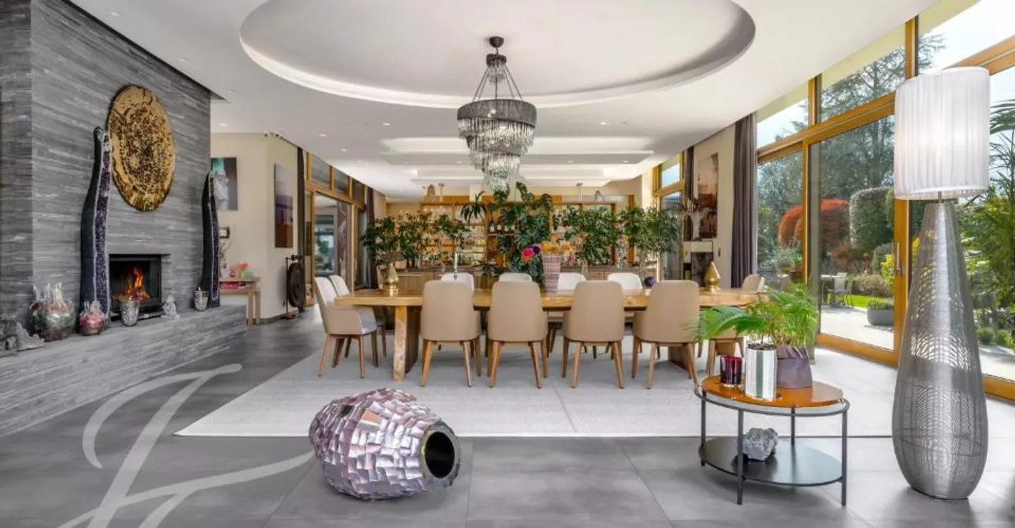 Exclusive Luxury Home in Geneva - Photo 5 of 13