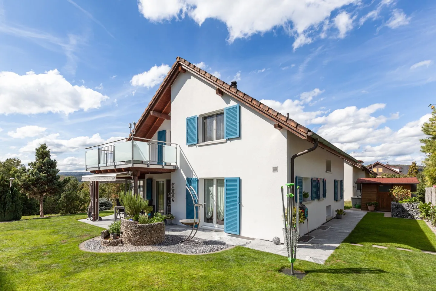 Maison individuelle moderne avec idylle de jardin et finition de haute qualité - Photo 2 sur 12