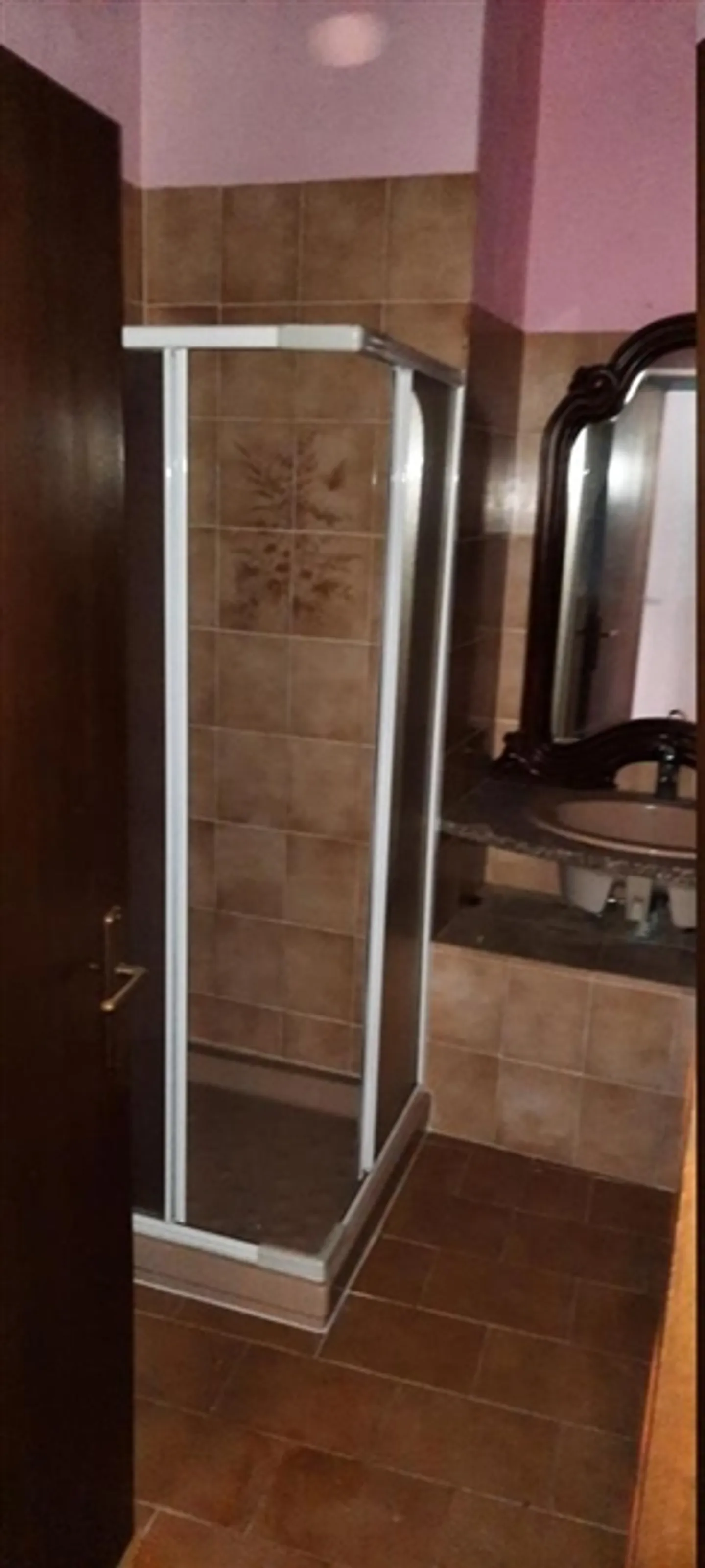 «Casa di 2 appartamenti a Maccagno - Garabiolo ( Italia )» - Foto 13 di 16