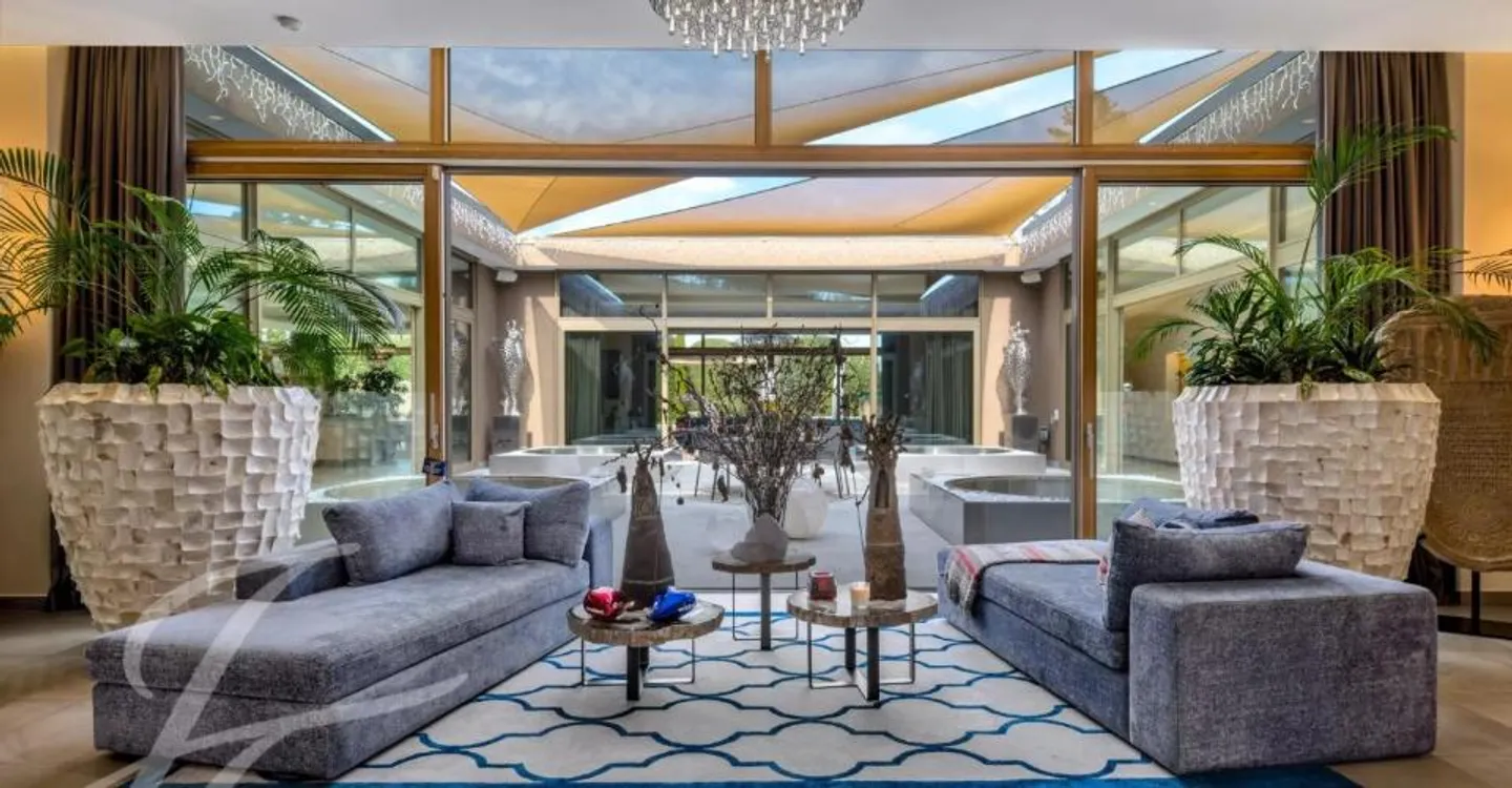 Exclusive Luxury Home in Geneva - Photo 6 of 13