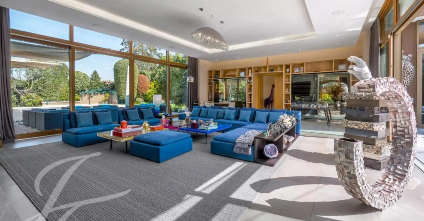 Exclusive Luxury Home in Geneva - Photo 7 of 13