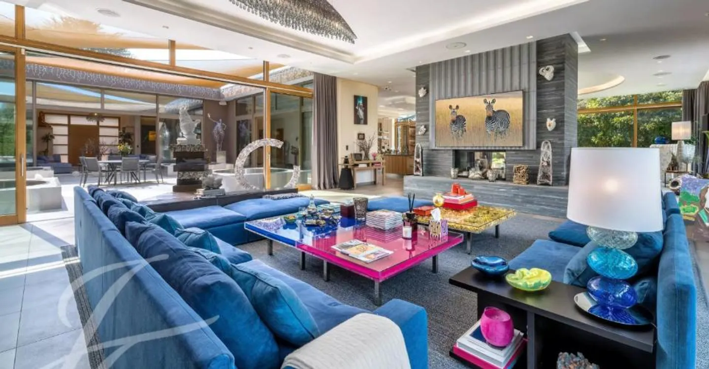 Exclusive Luxury Home in Geneva - Photo 8 of 13