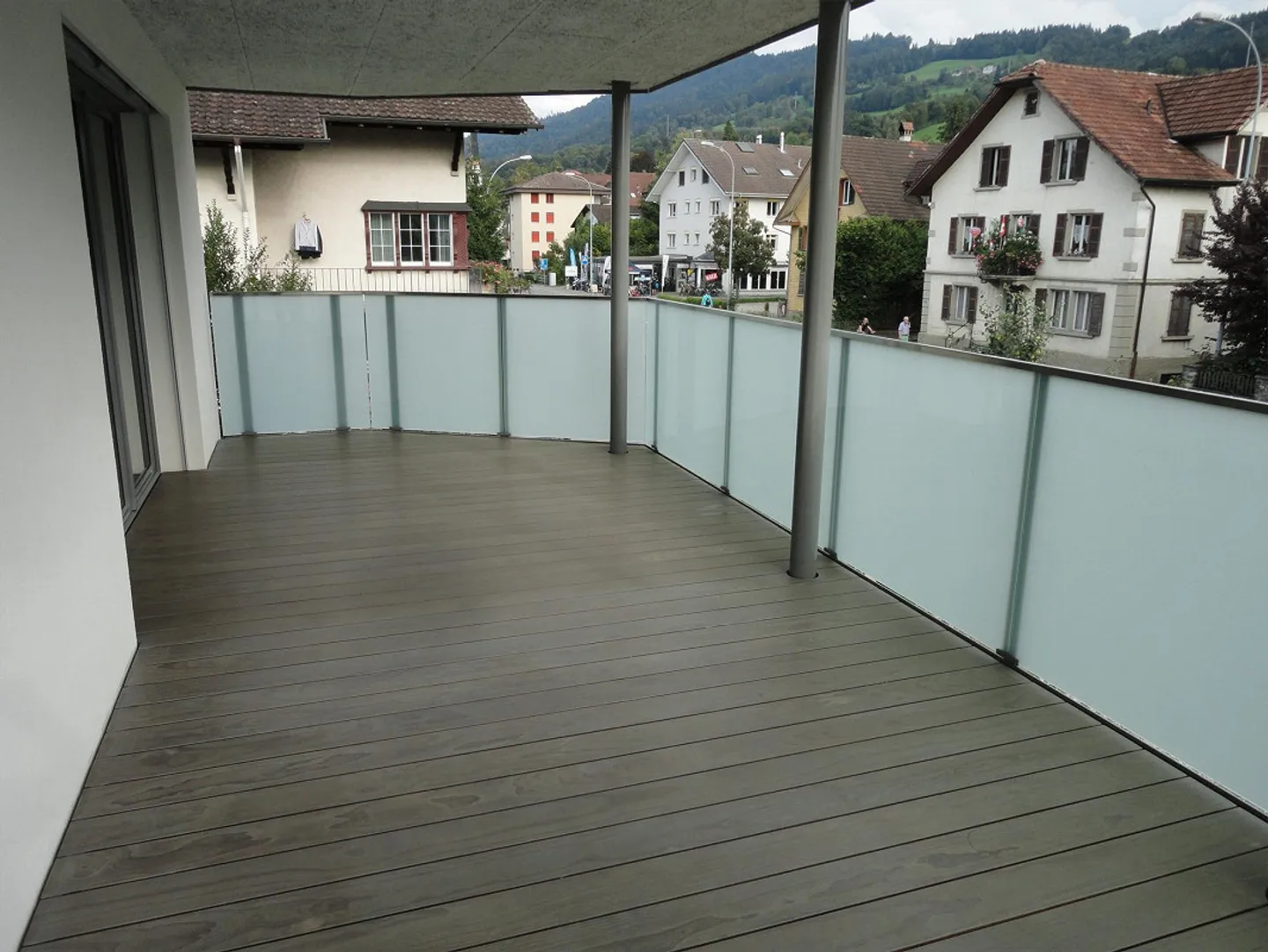 À louer appartement 4.5 pièces dans une maison de 3 familles - Photo 2 sur 7