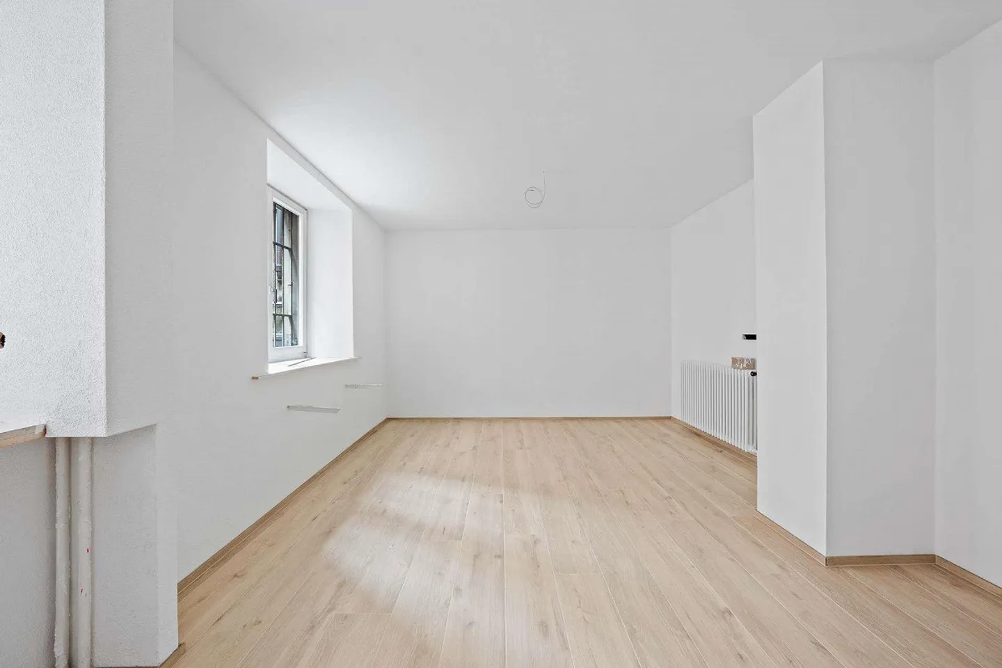 Attractive Commercial Unit 170 m², freshly renovated - Photo 10 of 12