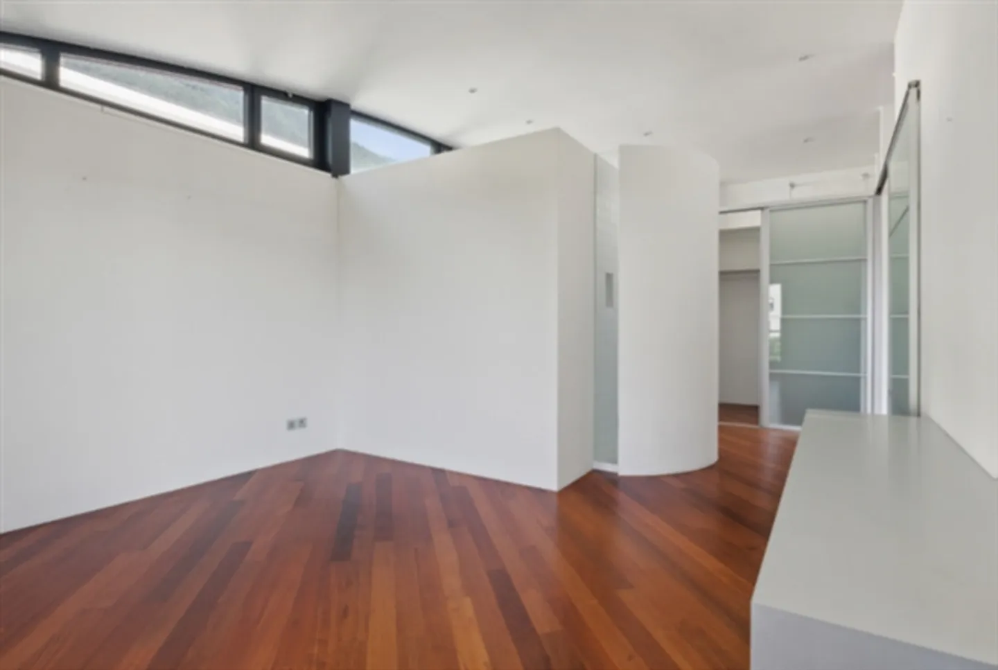 Penthouse de 4,5 pièces à louer au centre, à quelques pas du lac - Photo 11 sur 15