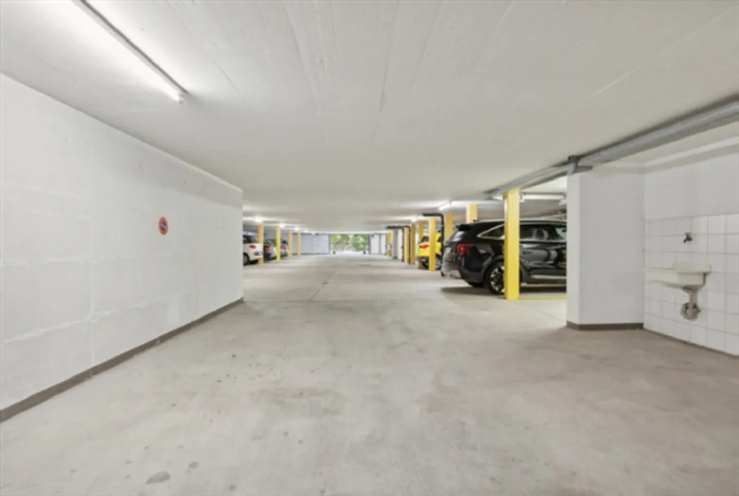 Penthouse de 4,5 pièces à louer au centre, à quelques pas du lac - Photo 13 sur 15