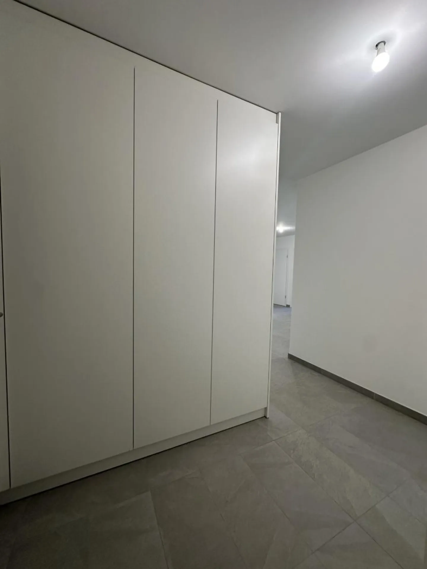 Appartement moderne avec jardin - Photo 3 sur 16