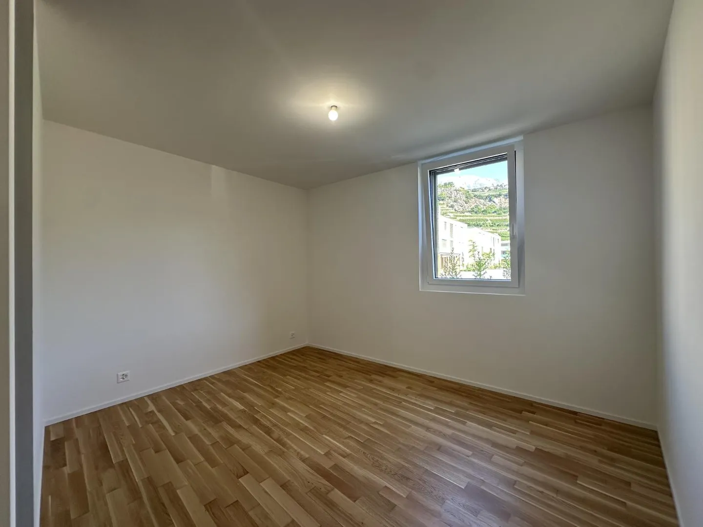 Appartement moderne avec jardin - Photo 9 sur 16