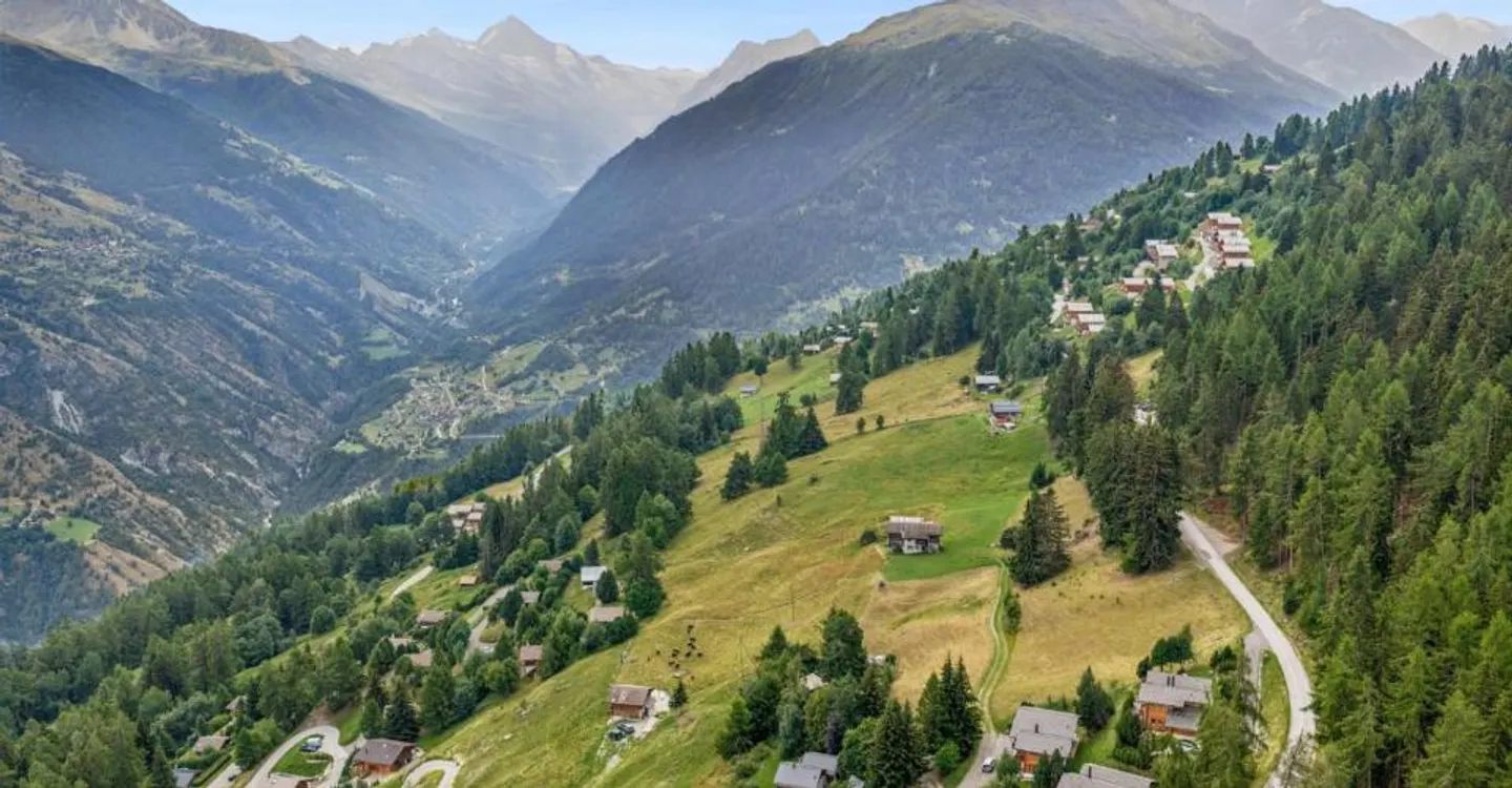 Authenticity, well-being and panoramic view - Photo 3 of 12