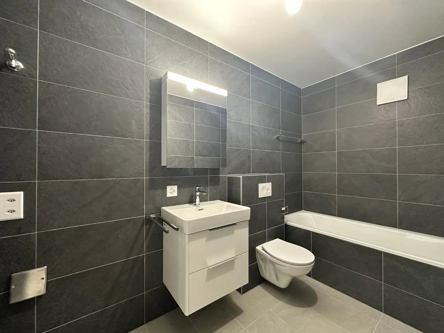 Appartement moderne avec jardin - Photo 7 sur 16