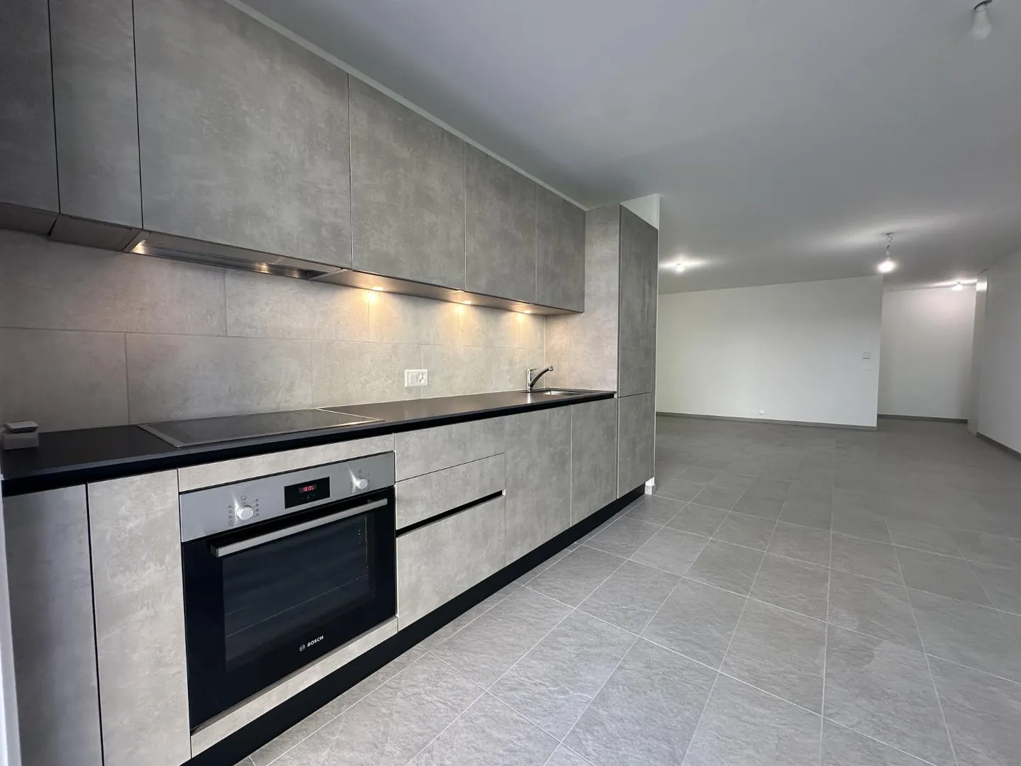 Appartement moderne avec jardin - Photo 12 sur 16