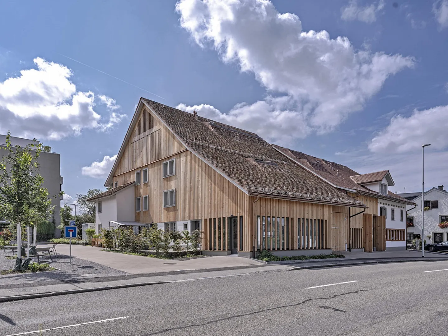 Vivre comme dans une maison en rangée - Photo 2 sur 11