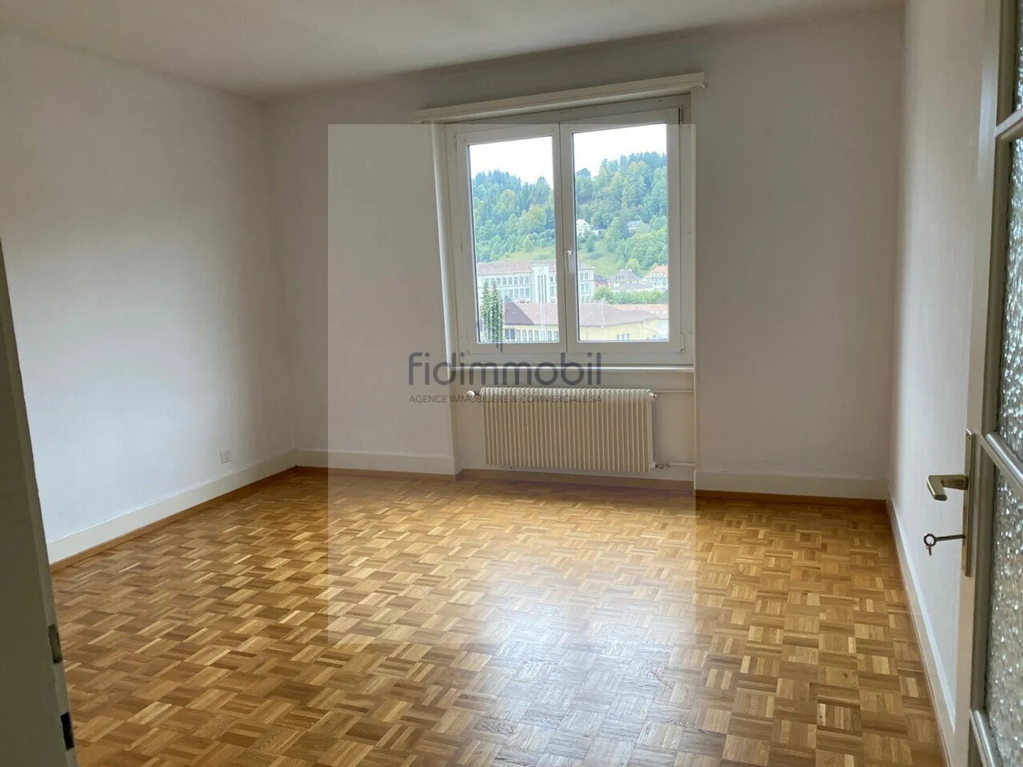 Spazioso appartamento di 4.5 stanze, Jeanneret 17, Le Locle - Foto 5 di 14
