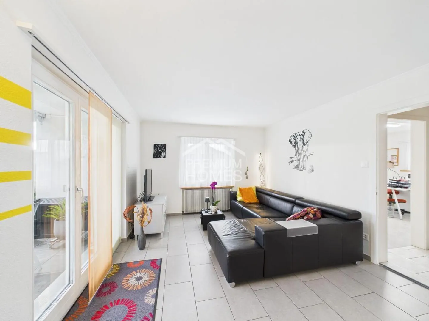 Questa casa da sogno garantisce una vista libera sul verde - Foto 2 di 10