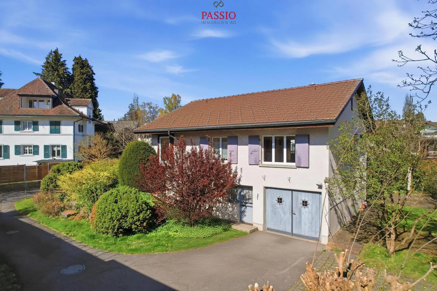 Beautiful 4.5-(5.5-)room single-family house with garden and lots of charm - Photo 1 of 33